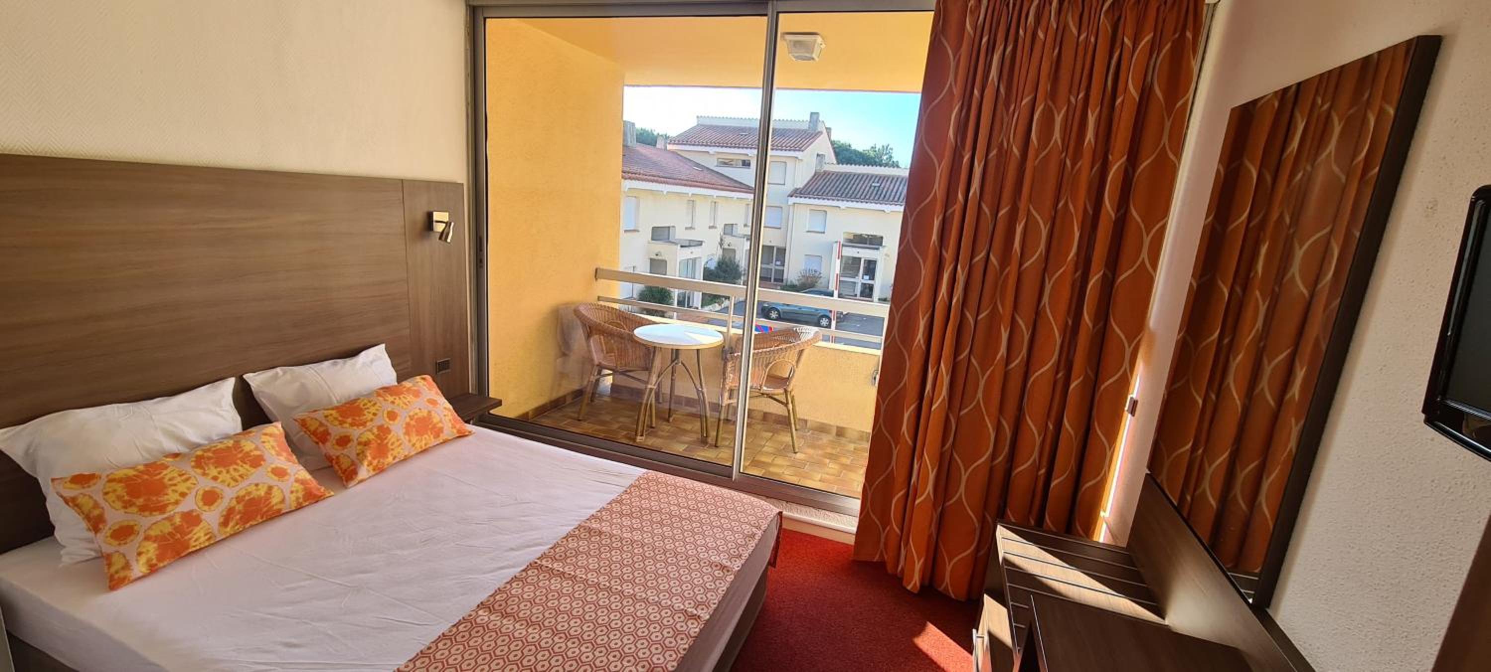 Standard Double Room with Terrace - Photo 5