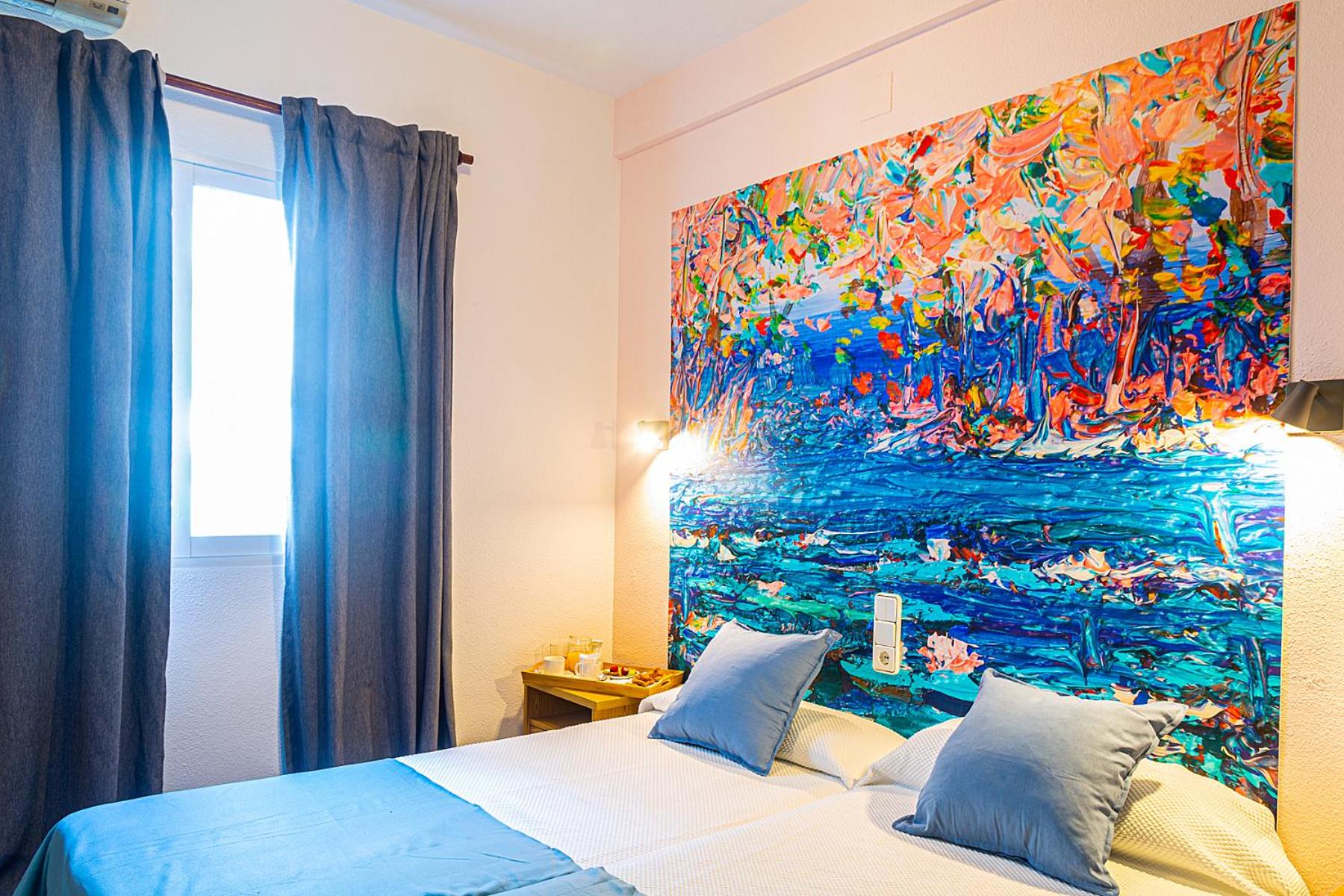 Double or Twin Room - Photo 3