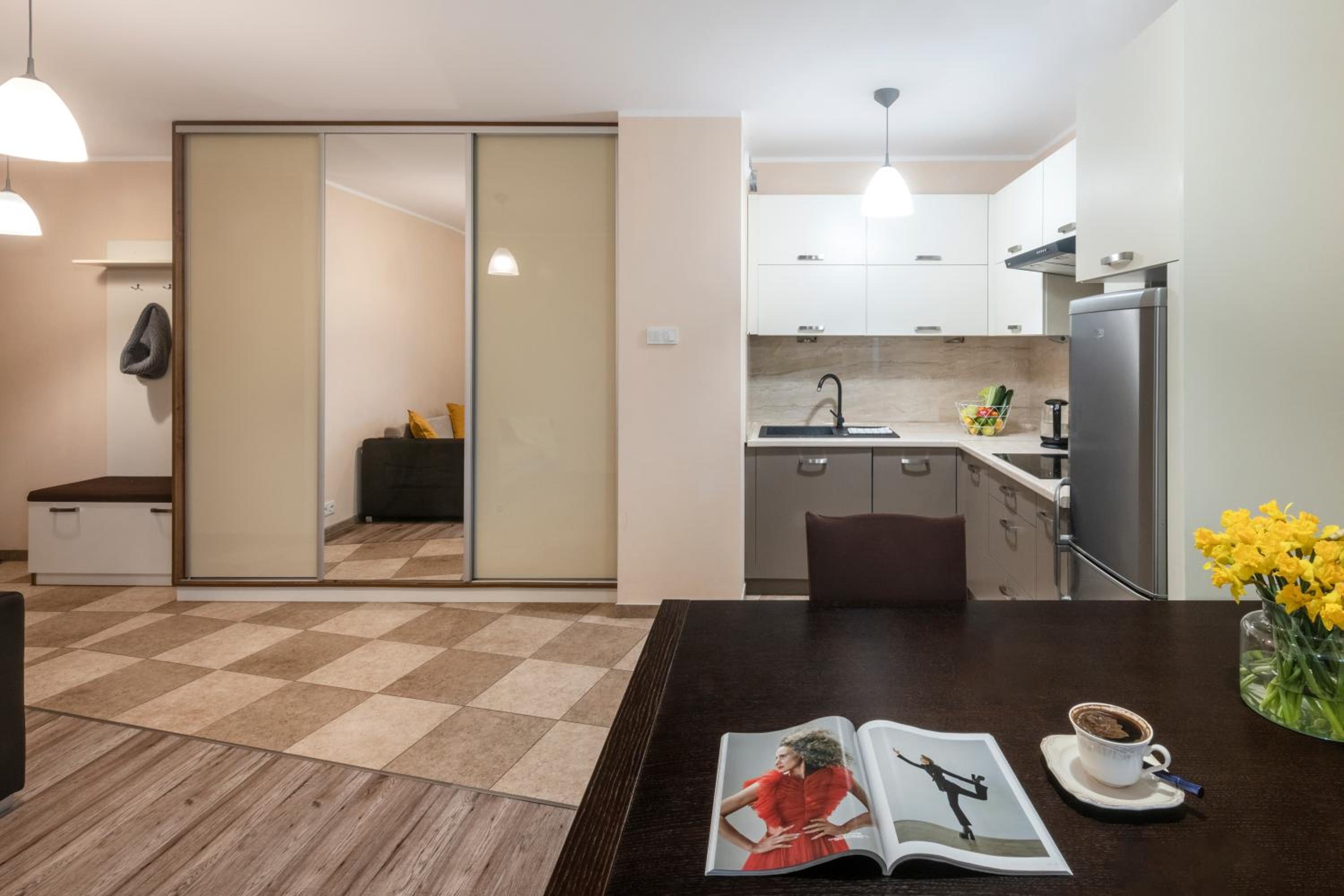 Apartment with Terrace - Photo 12
