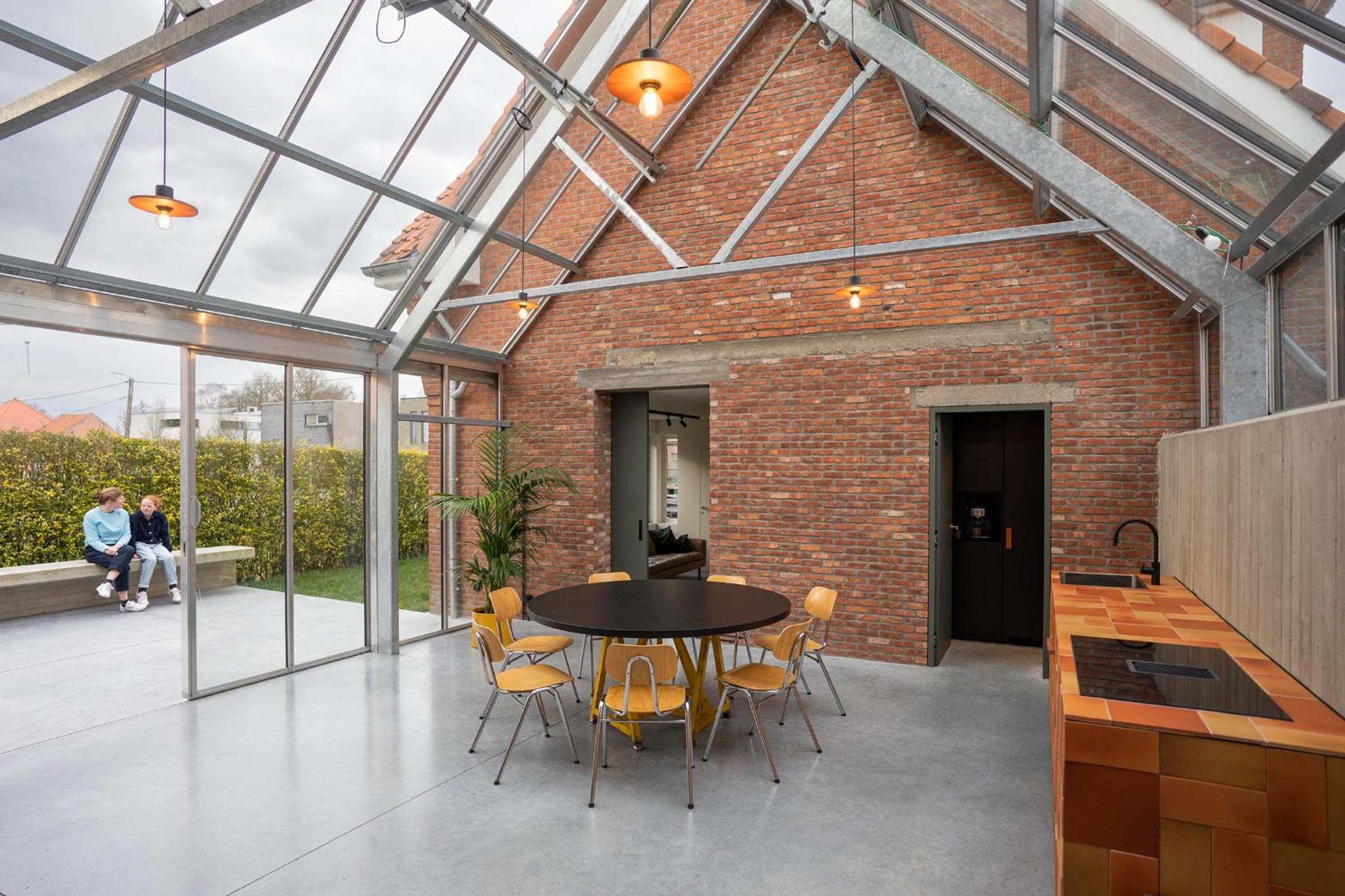 Three-Bedroom House photo 2
