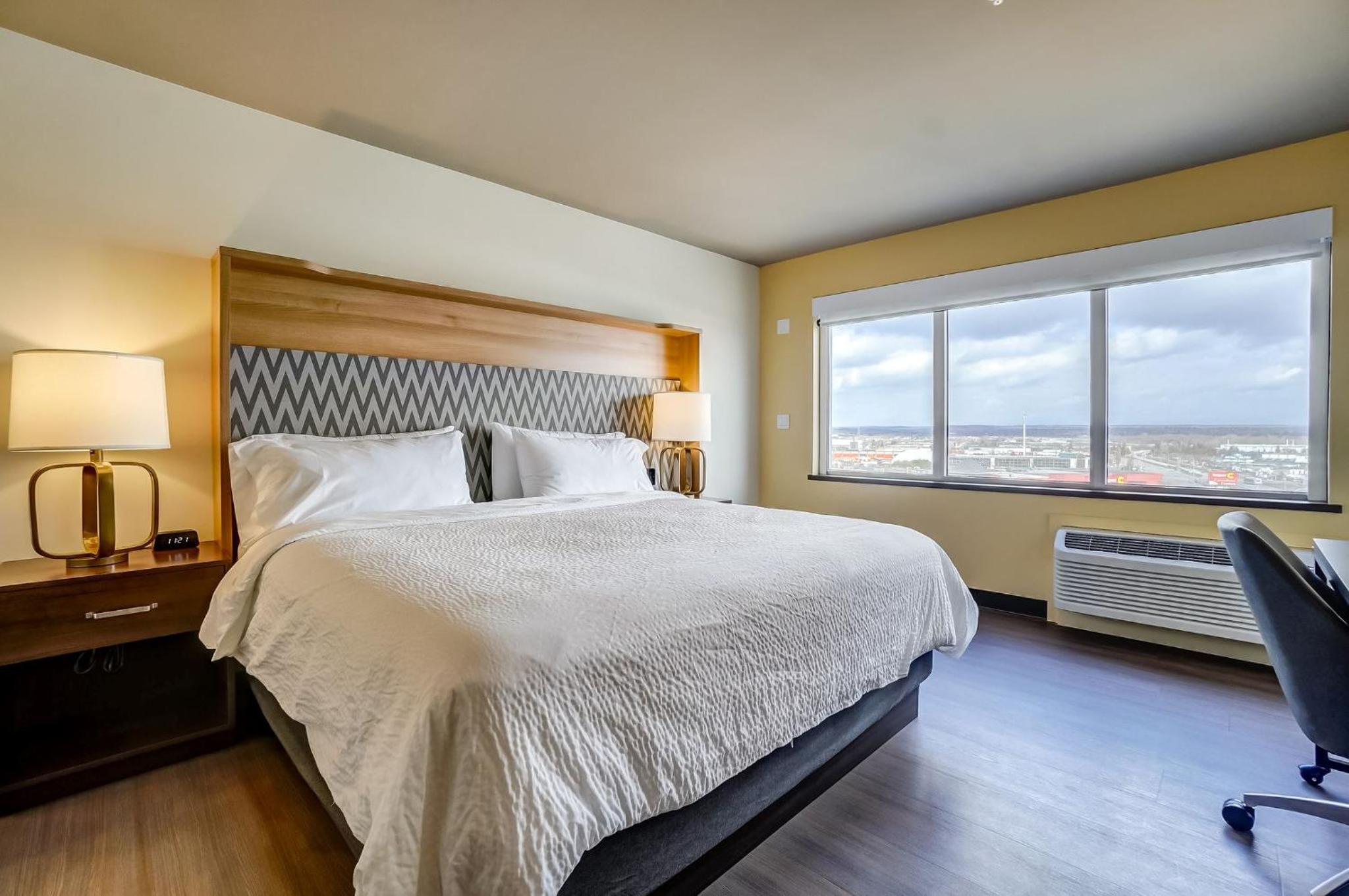 Standard King Room - Photo 1