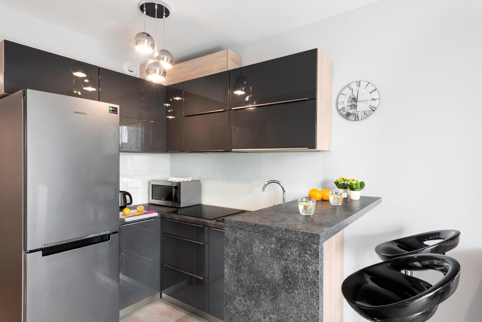 Studio Apartment - Photo 2