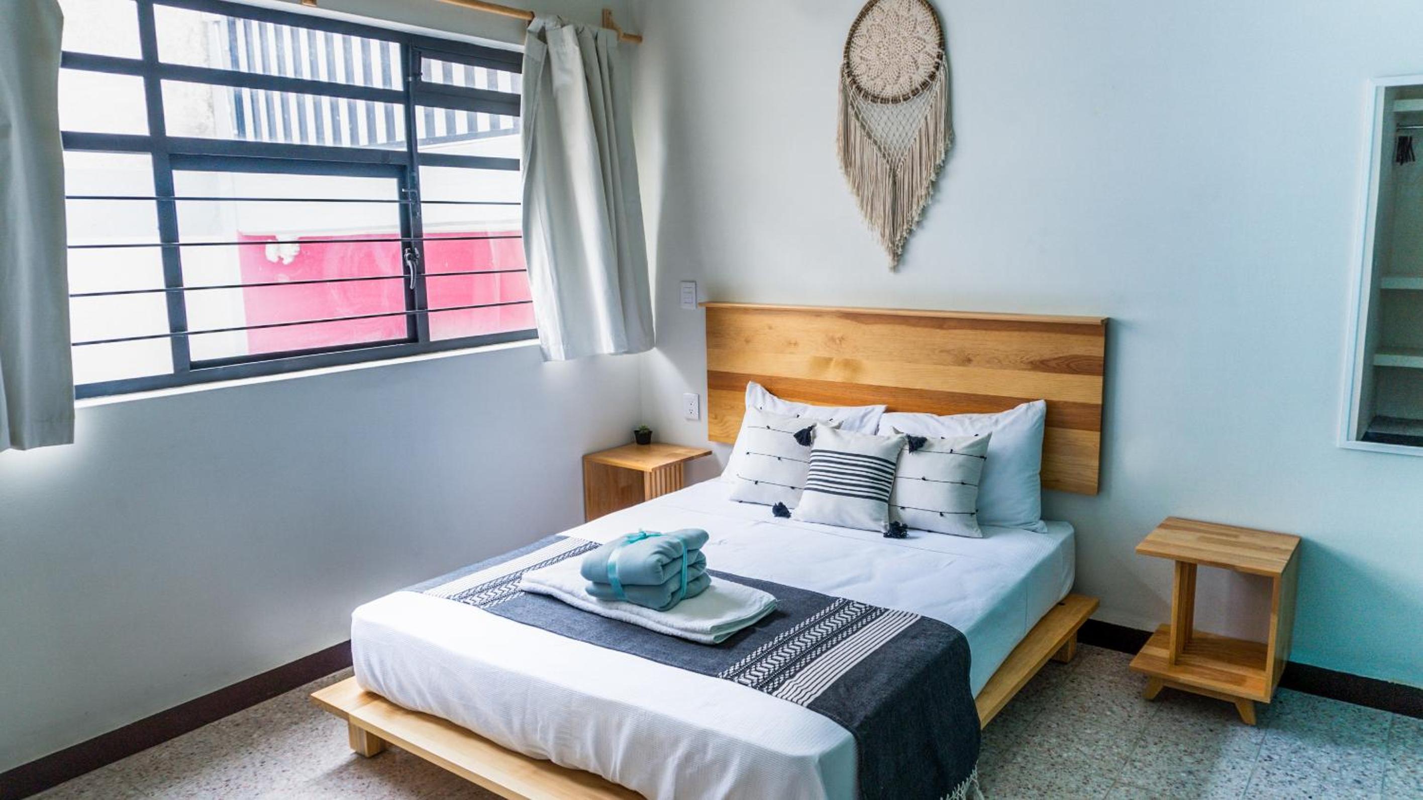 Double Room - Photo 12