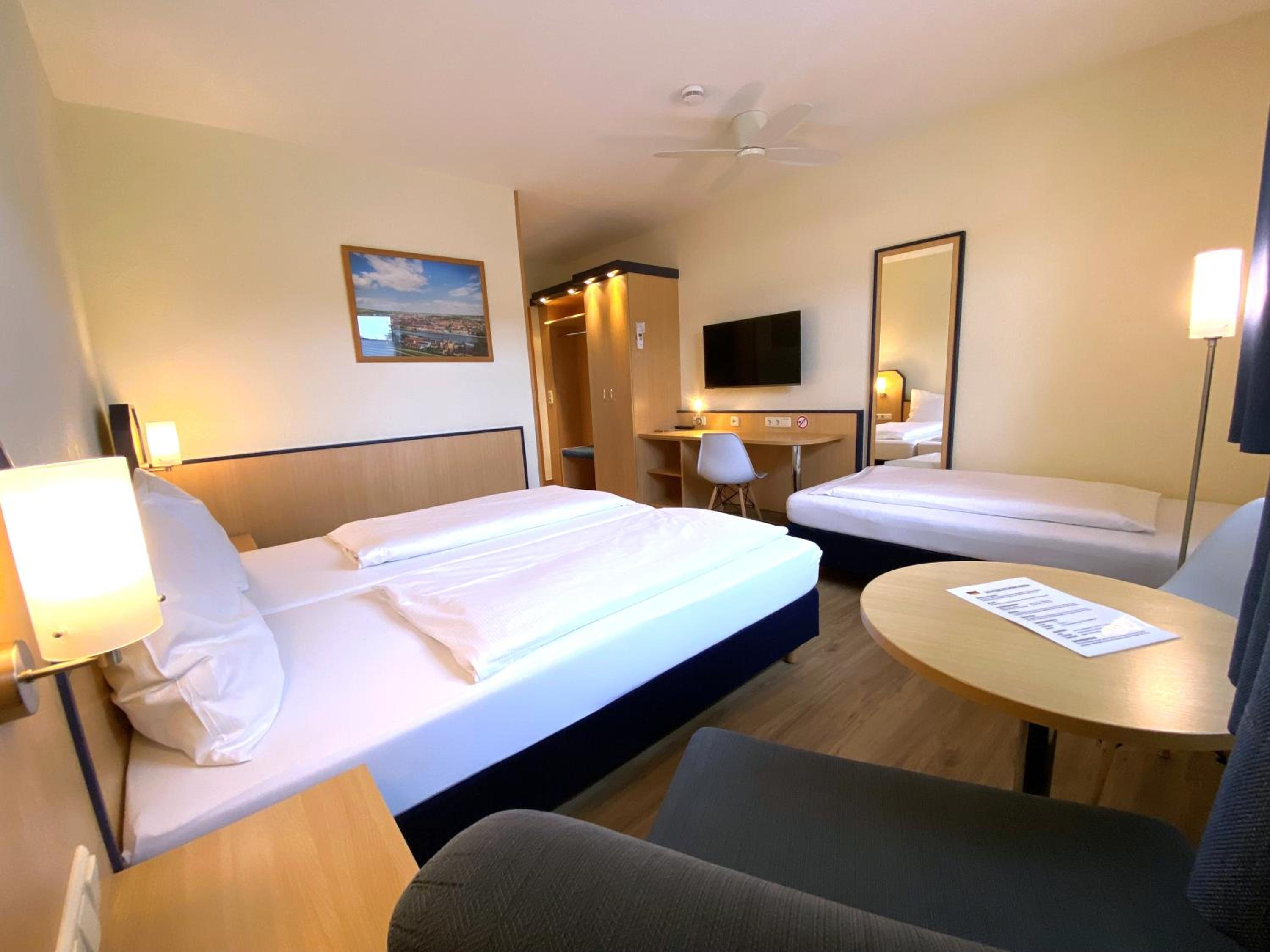 Triple Room