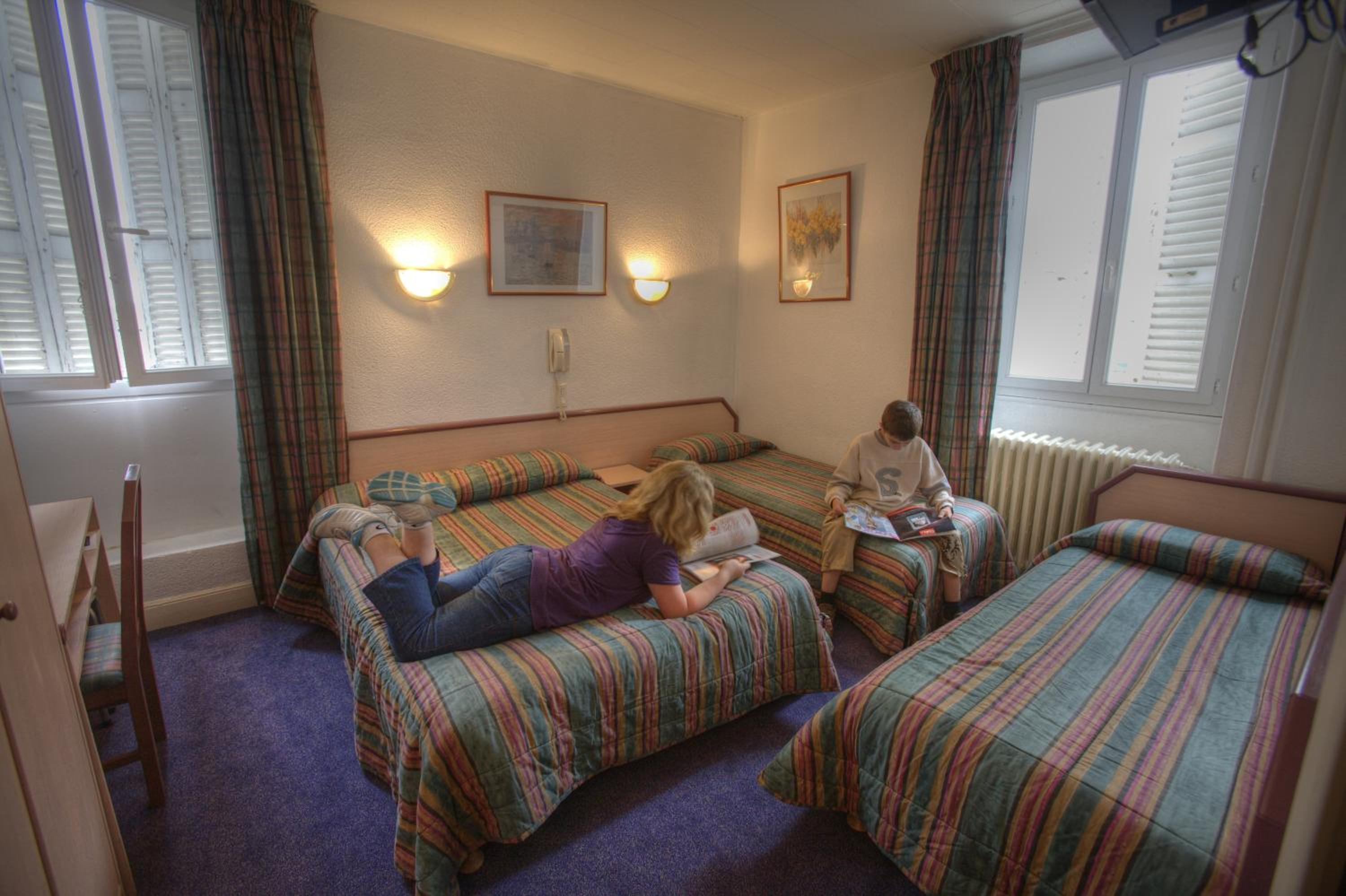 Quadruple Room - Photo 1