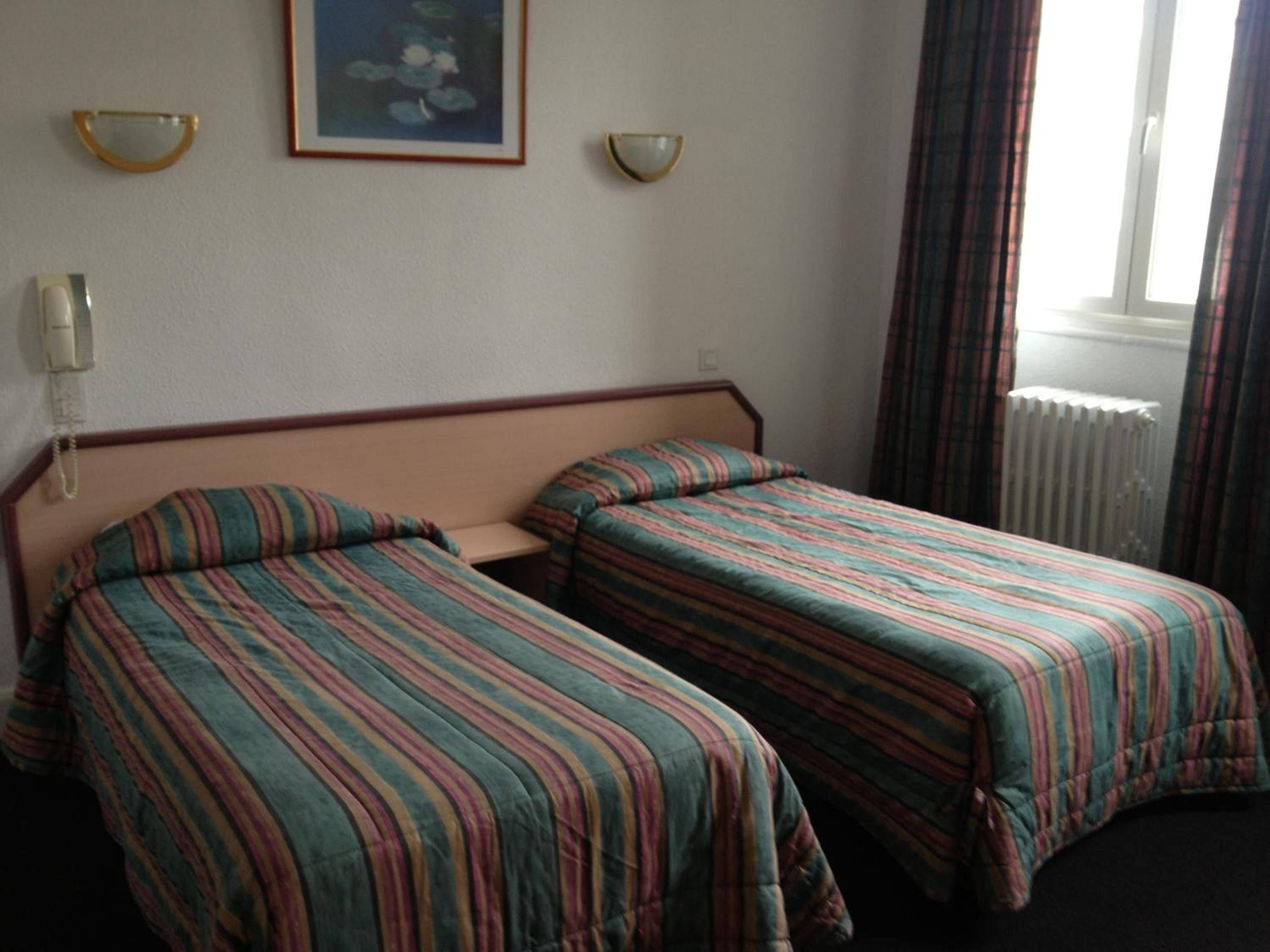 Economy Triple Room - Photo 1
