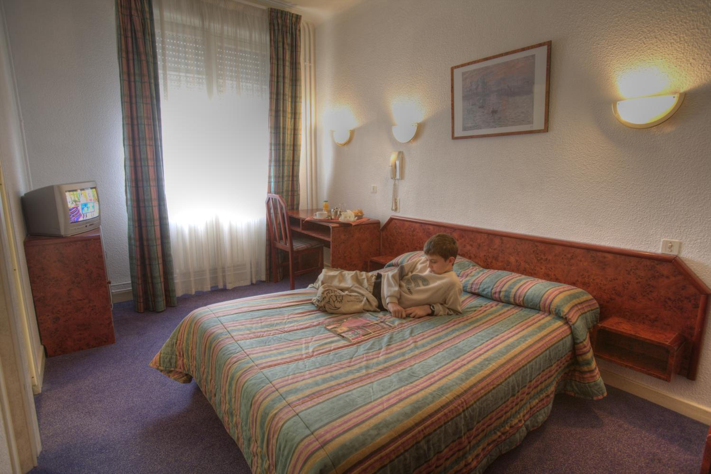 Double Room - Photo 2
