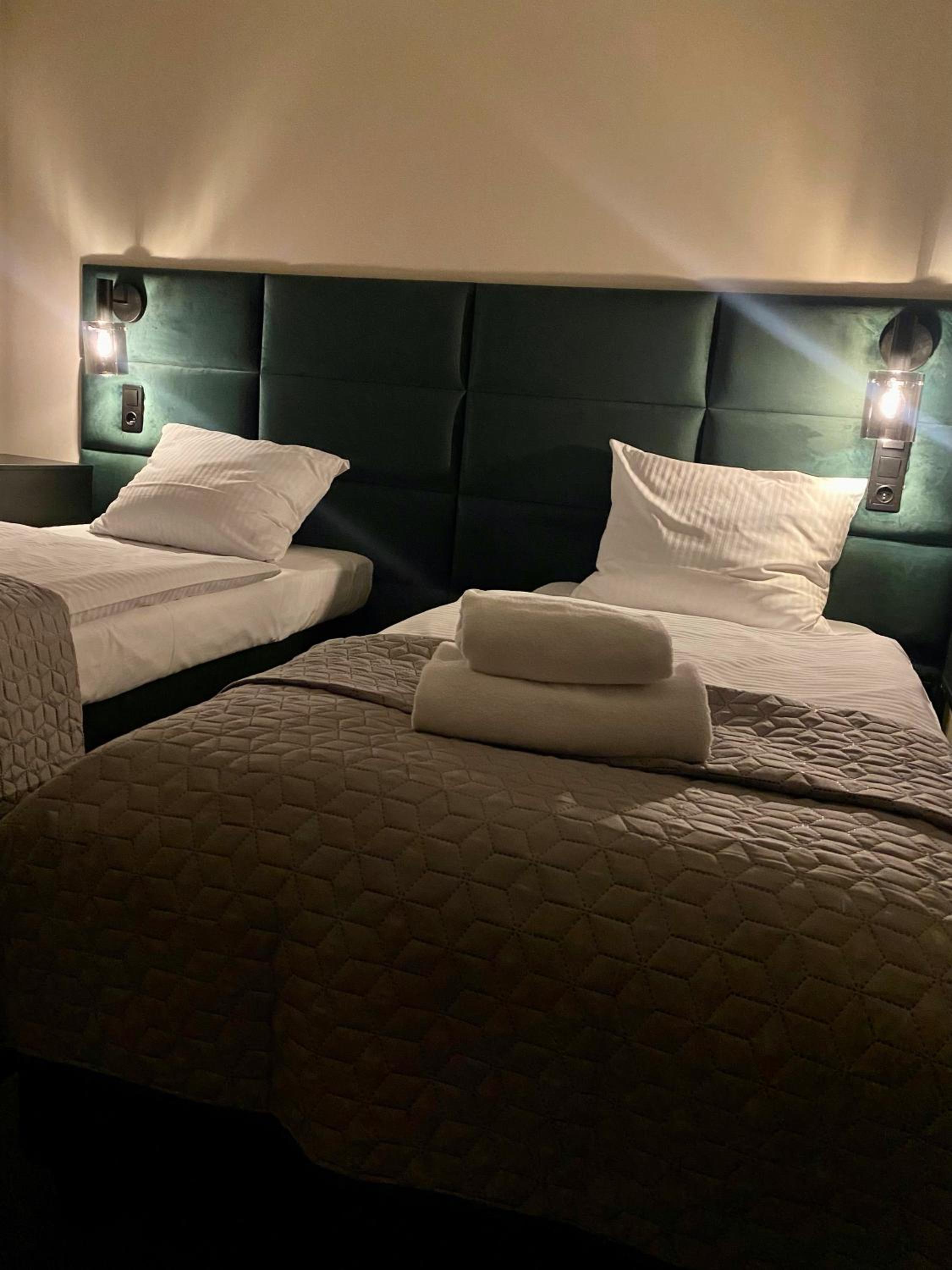 Superior Twin Room - Photo 9