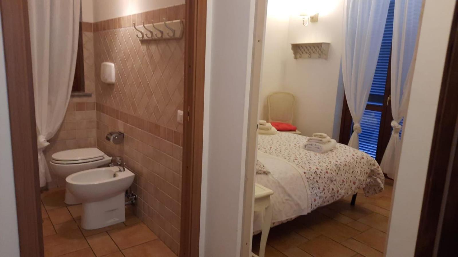 Double or Twin Room - Photo 3