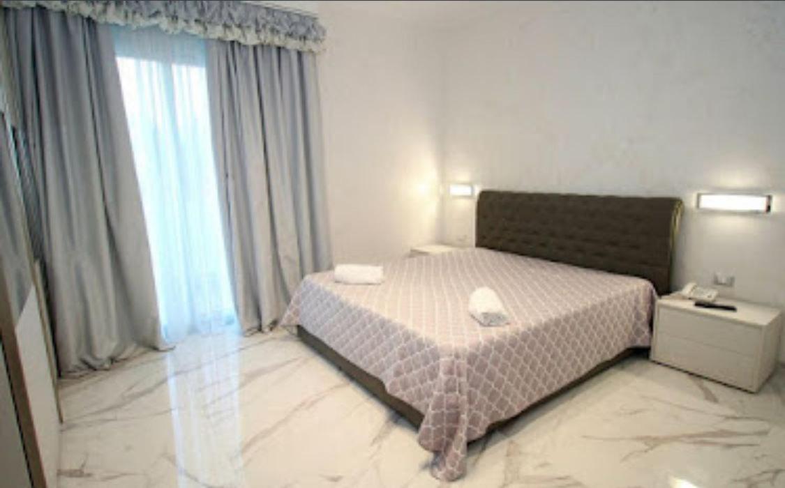 Deluxe Room - Photo 1