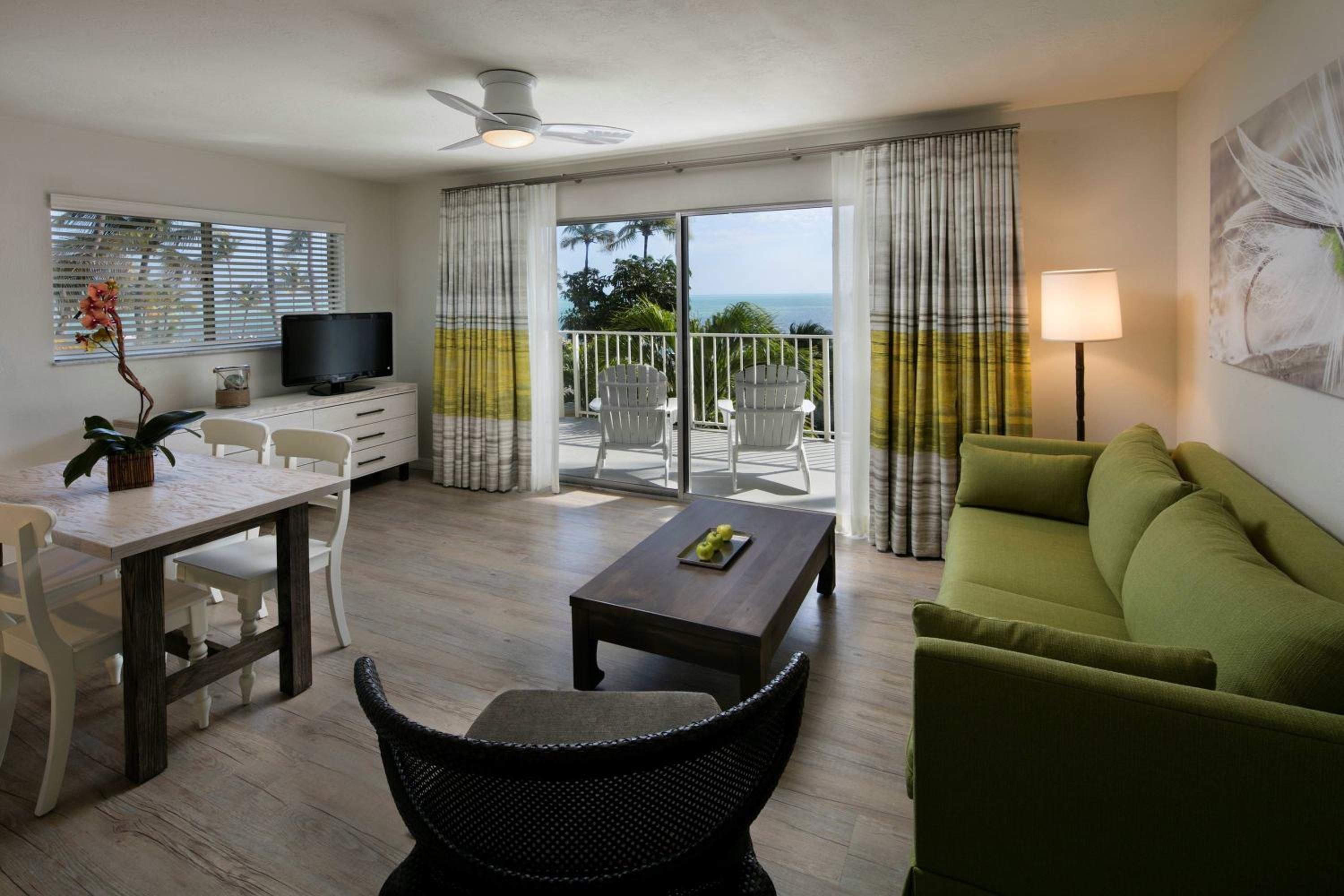 ​Studio Suite Ocean View Two Queens - Photo 1