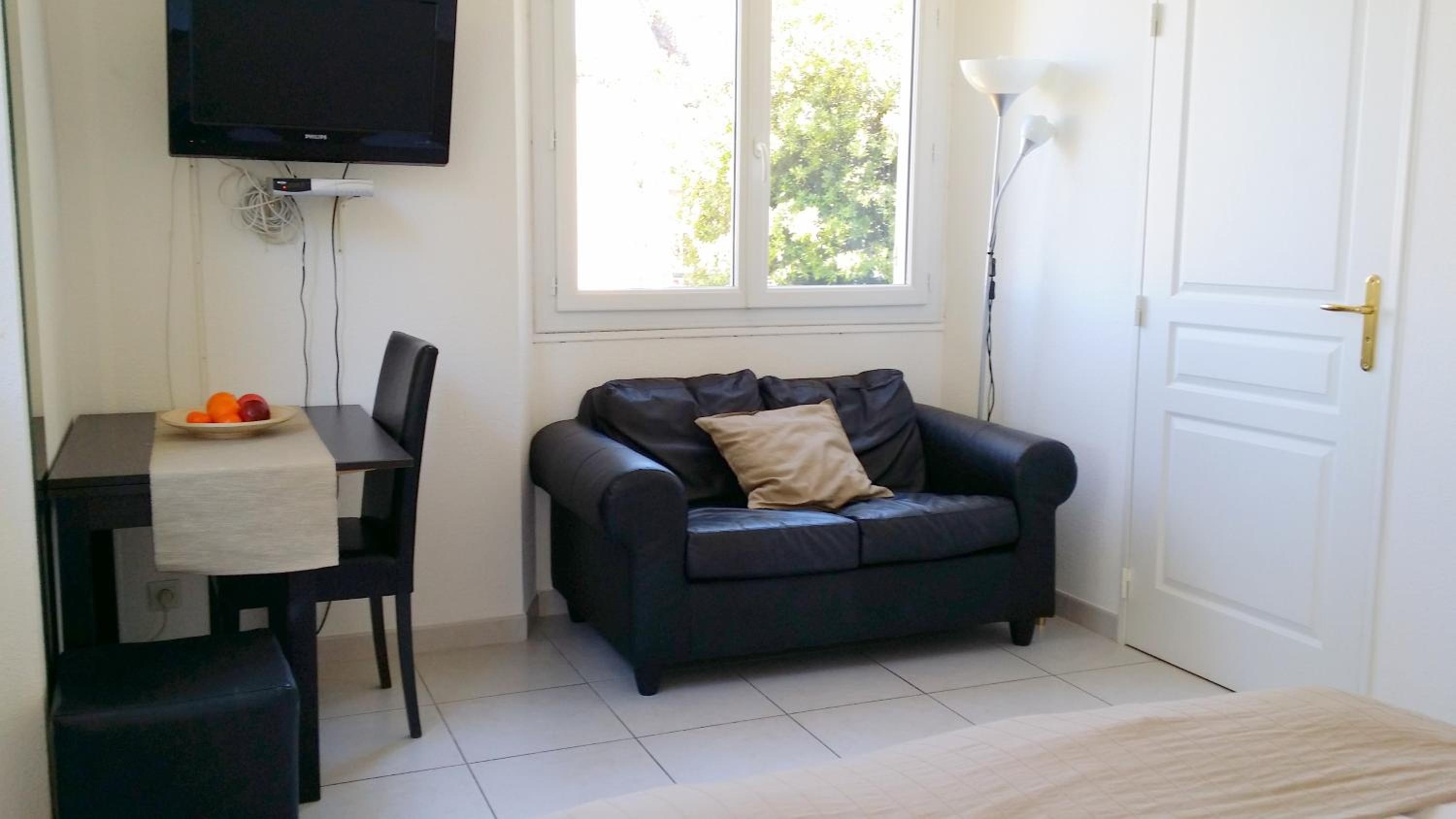 Studio Suite - Photo 14