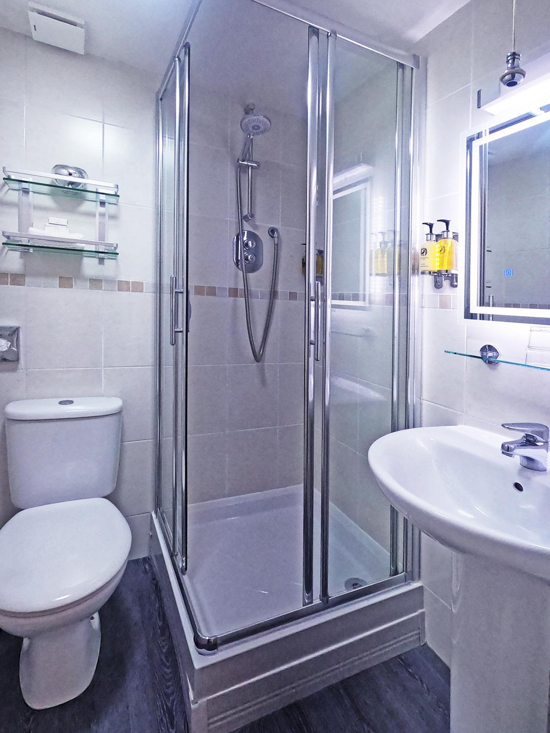 Compact Double Room photo 2