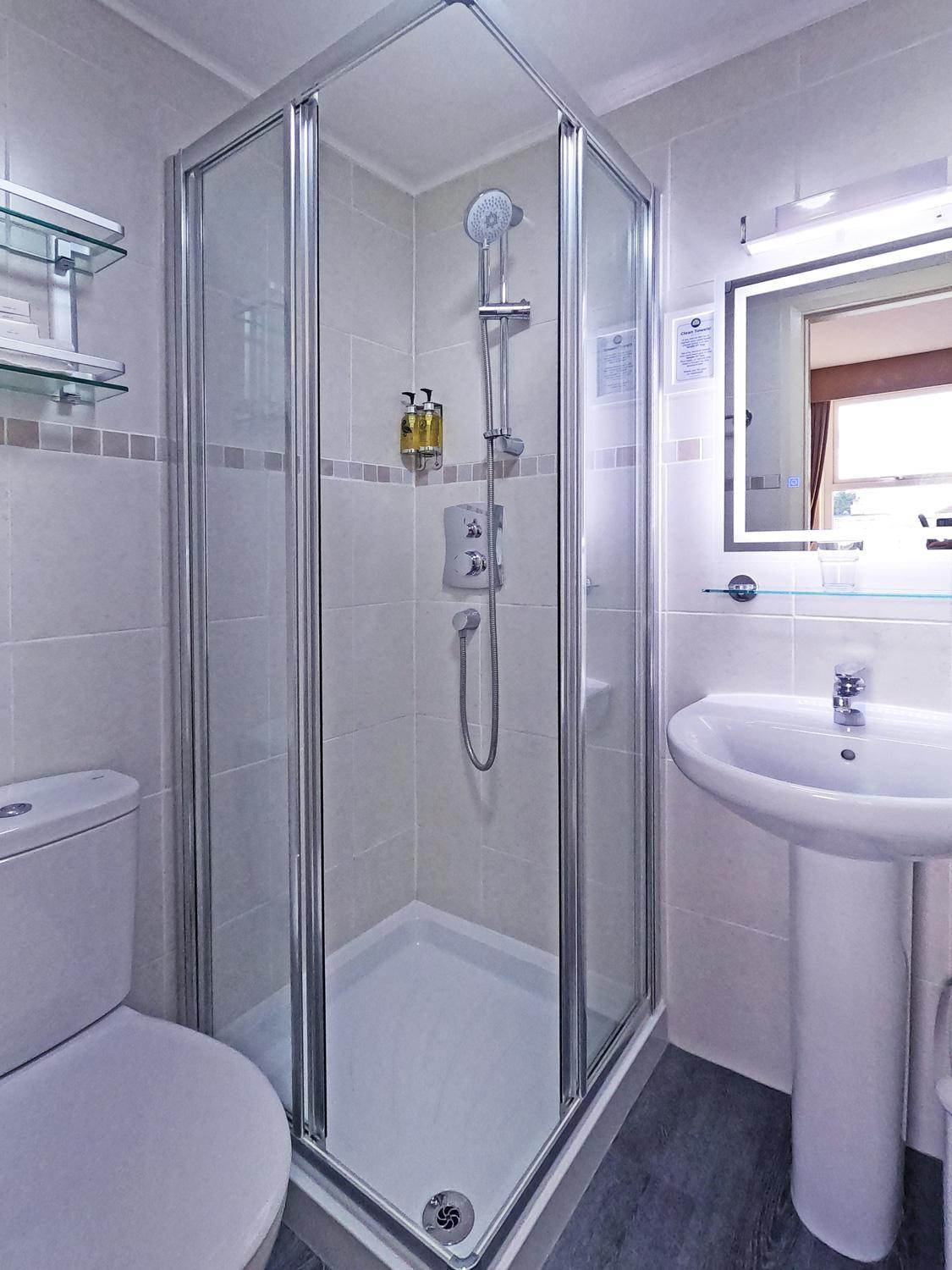 Compact Double Room photo 3
