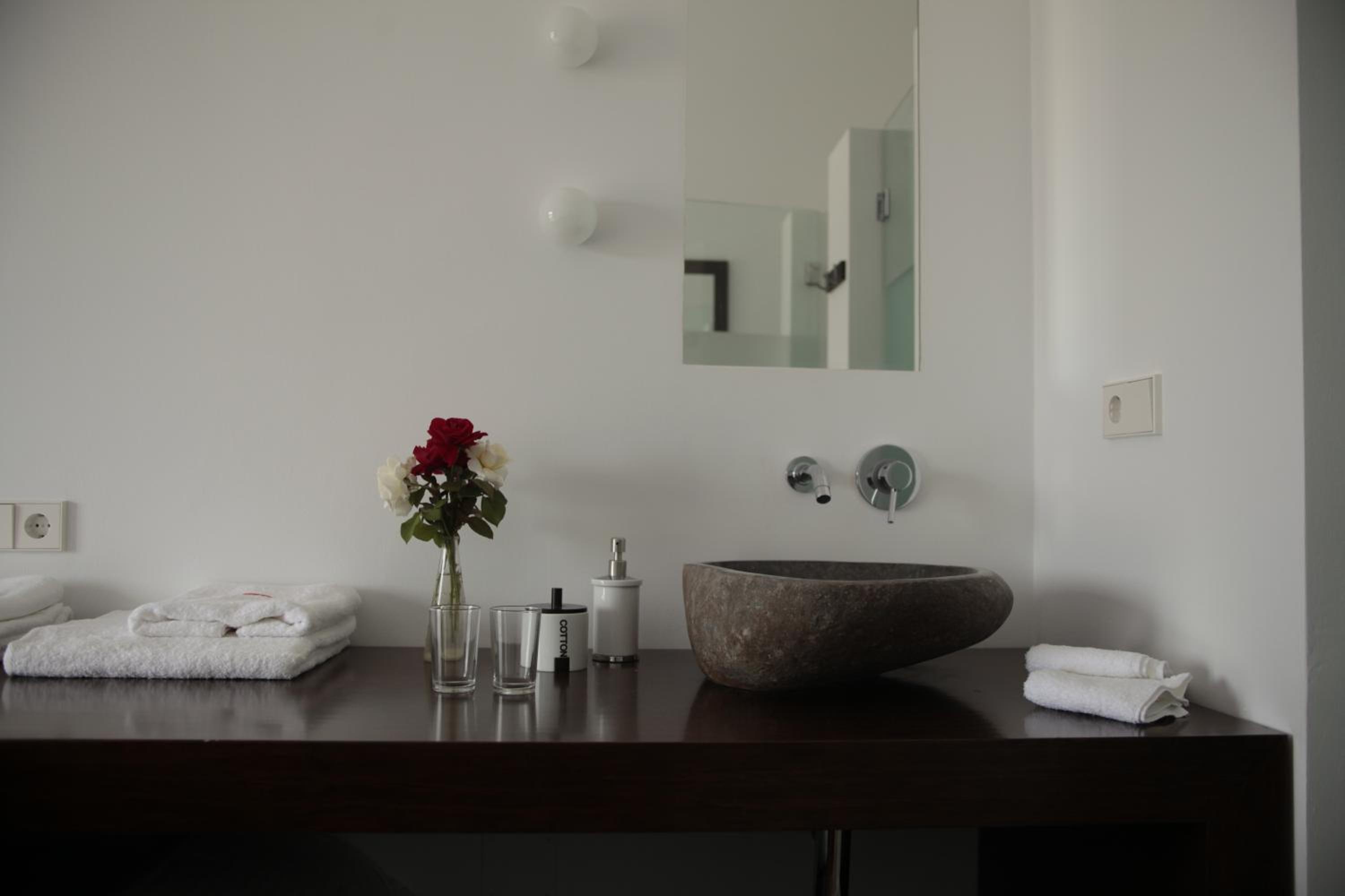 Double Room - Photo 11