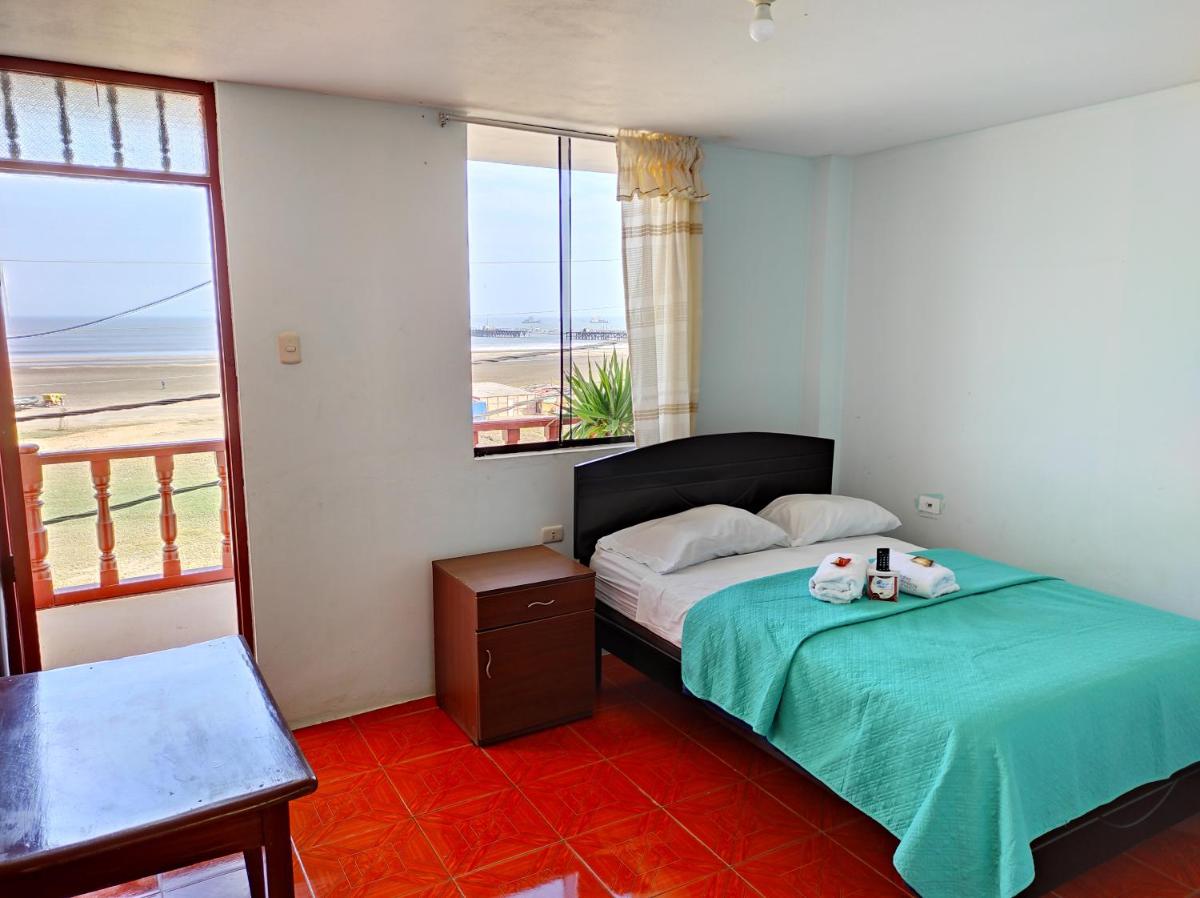 Double Room with Shared Bathroom and Ocean View photo 1