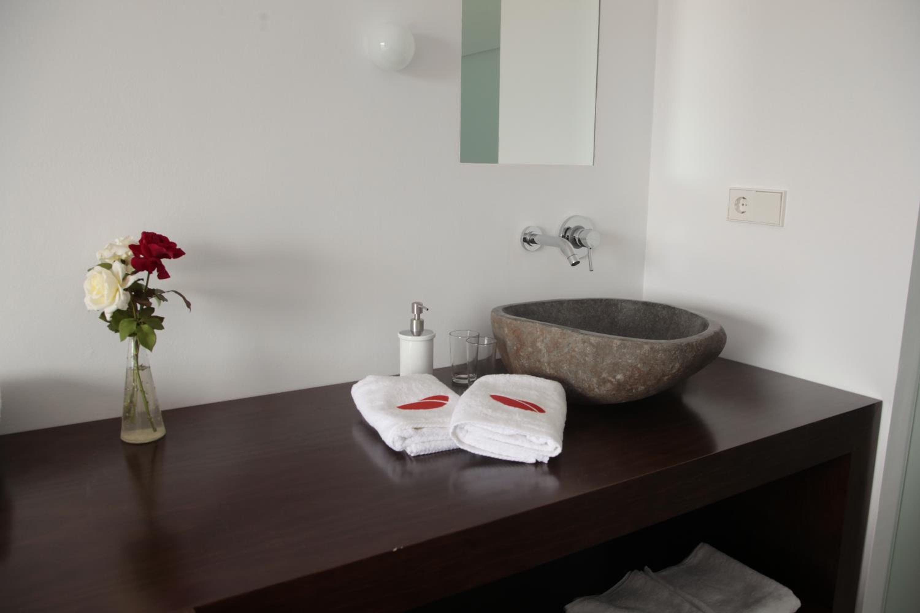 Double Room - Photo 14