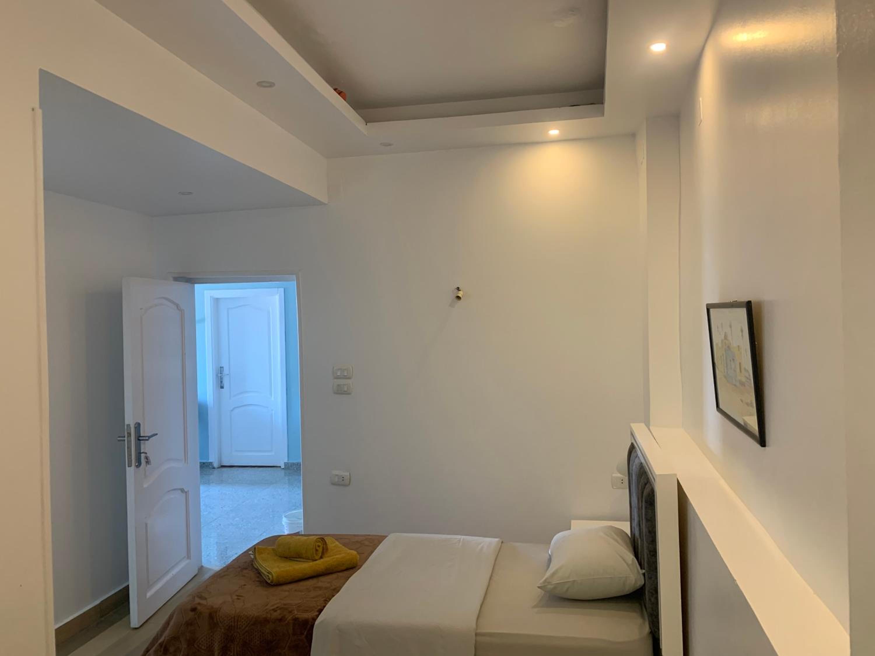 Large Single Room photo 1