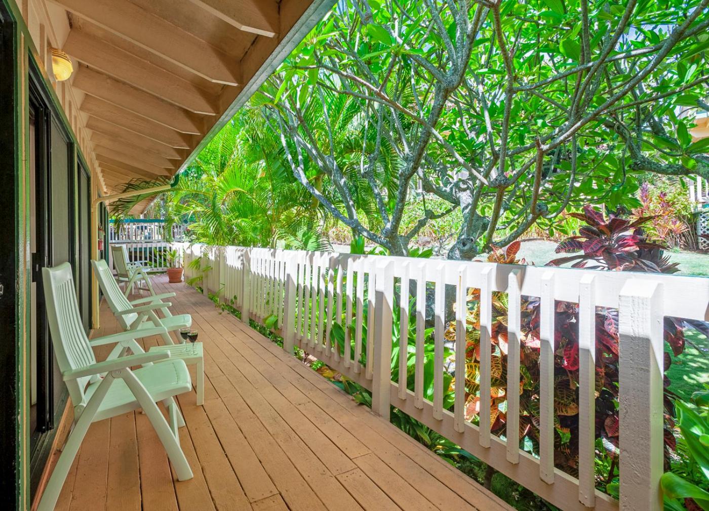 Apartment with Garden View - Photo 15