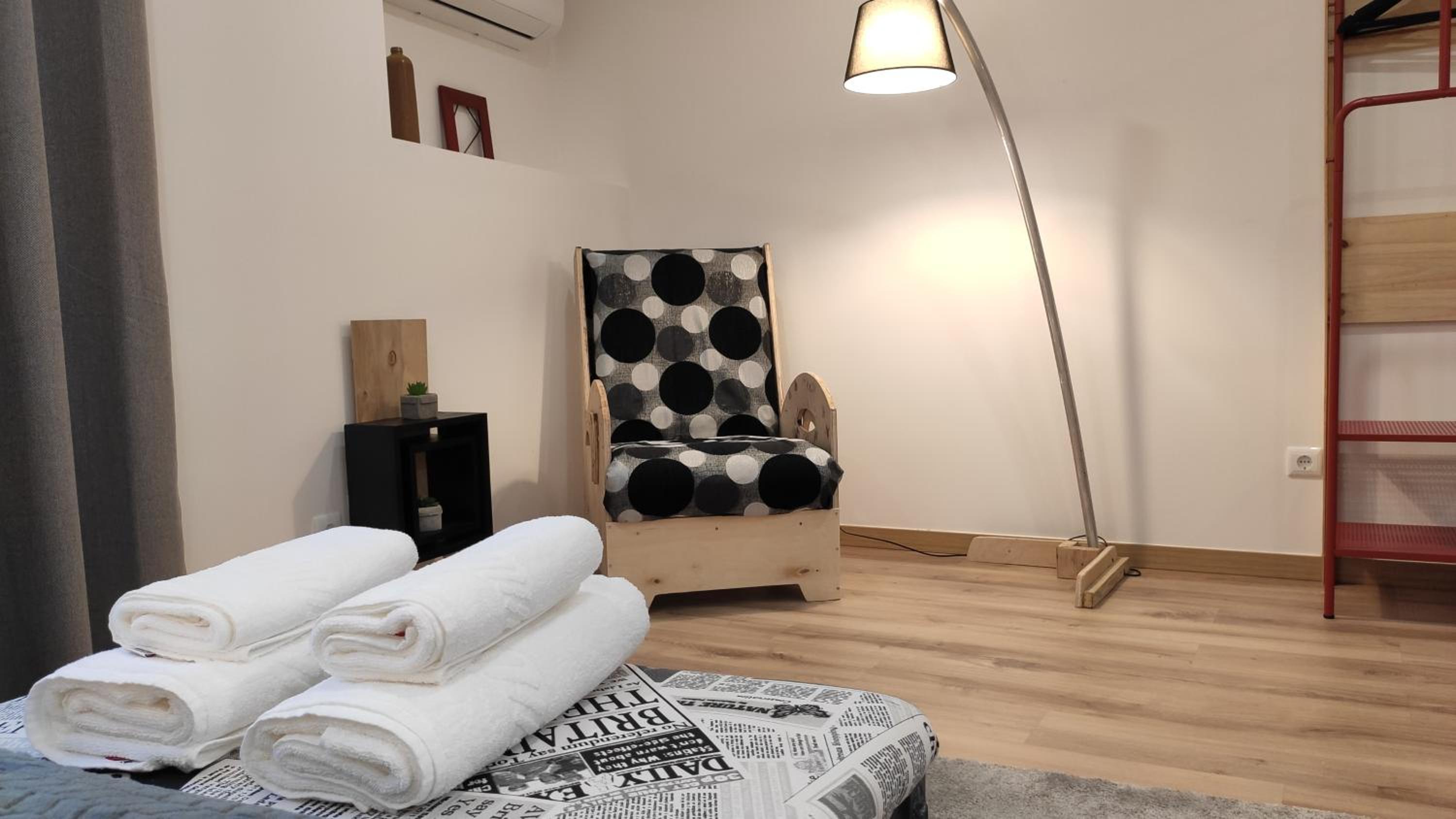 Four-Bedroom House photo 2