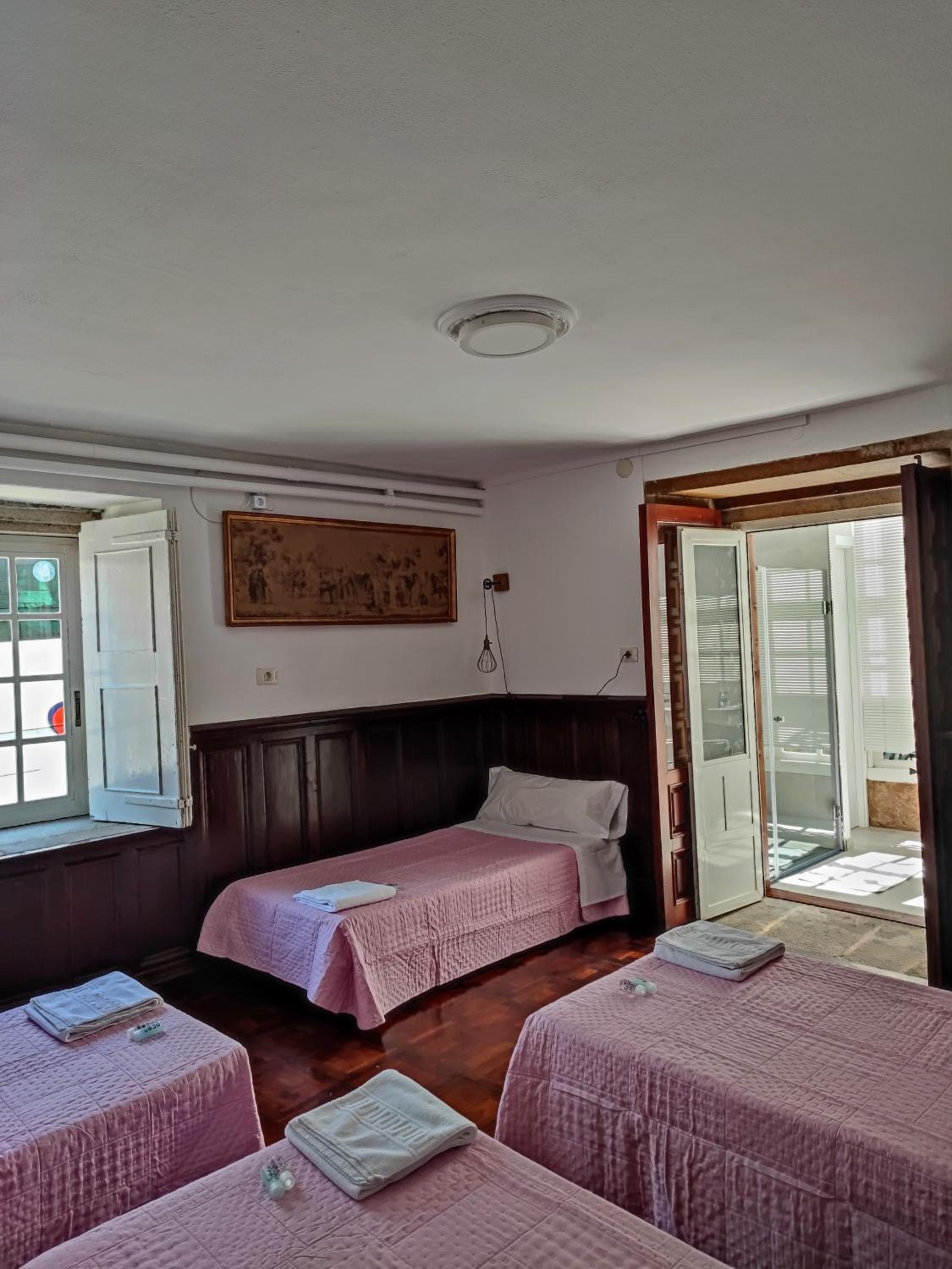 Habitación Cuádruple con Baño Privado