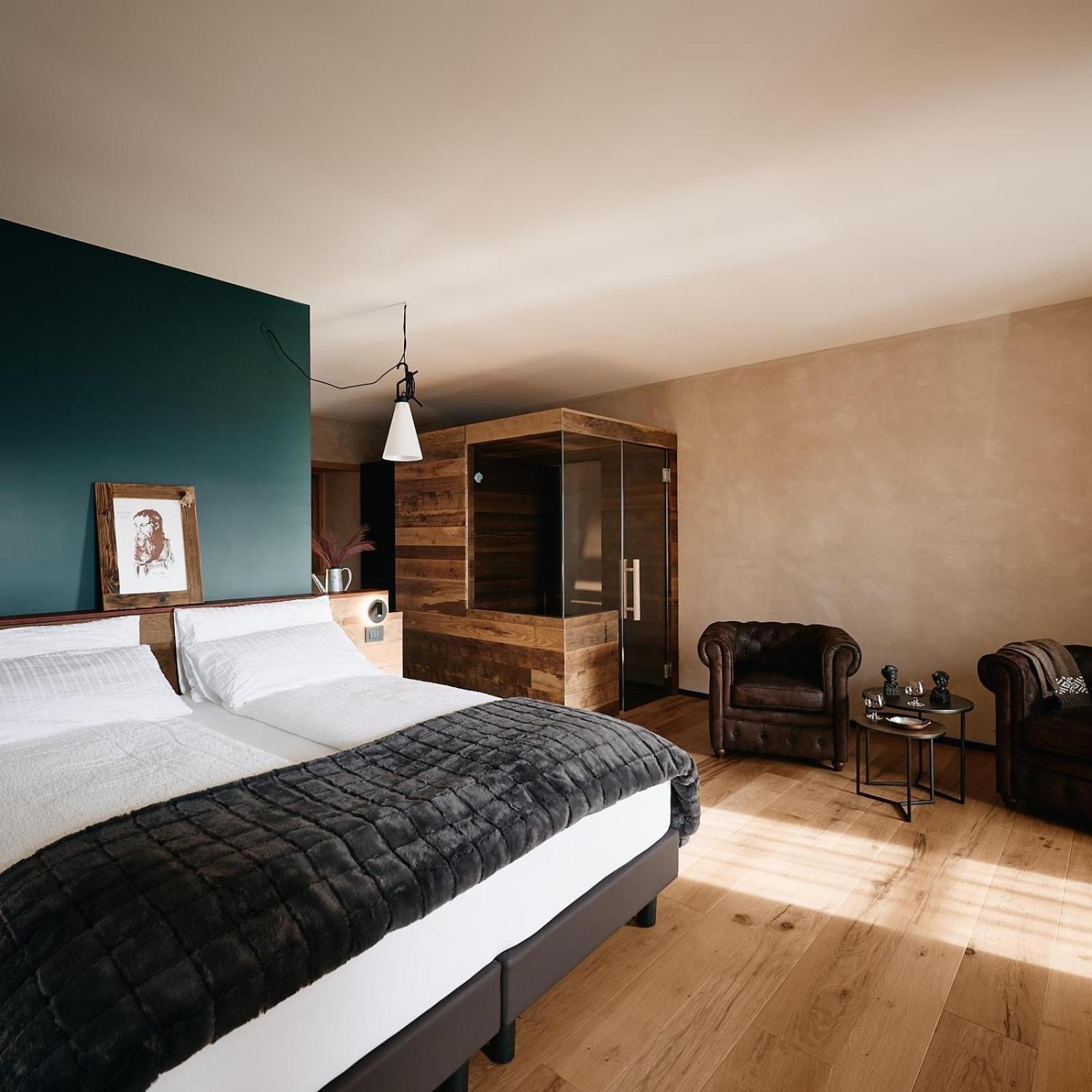 Deluxe King Room photo 1