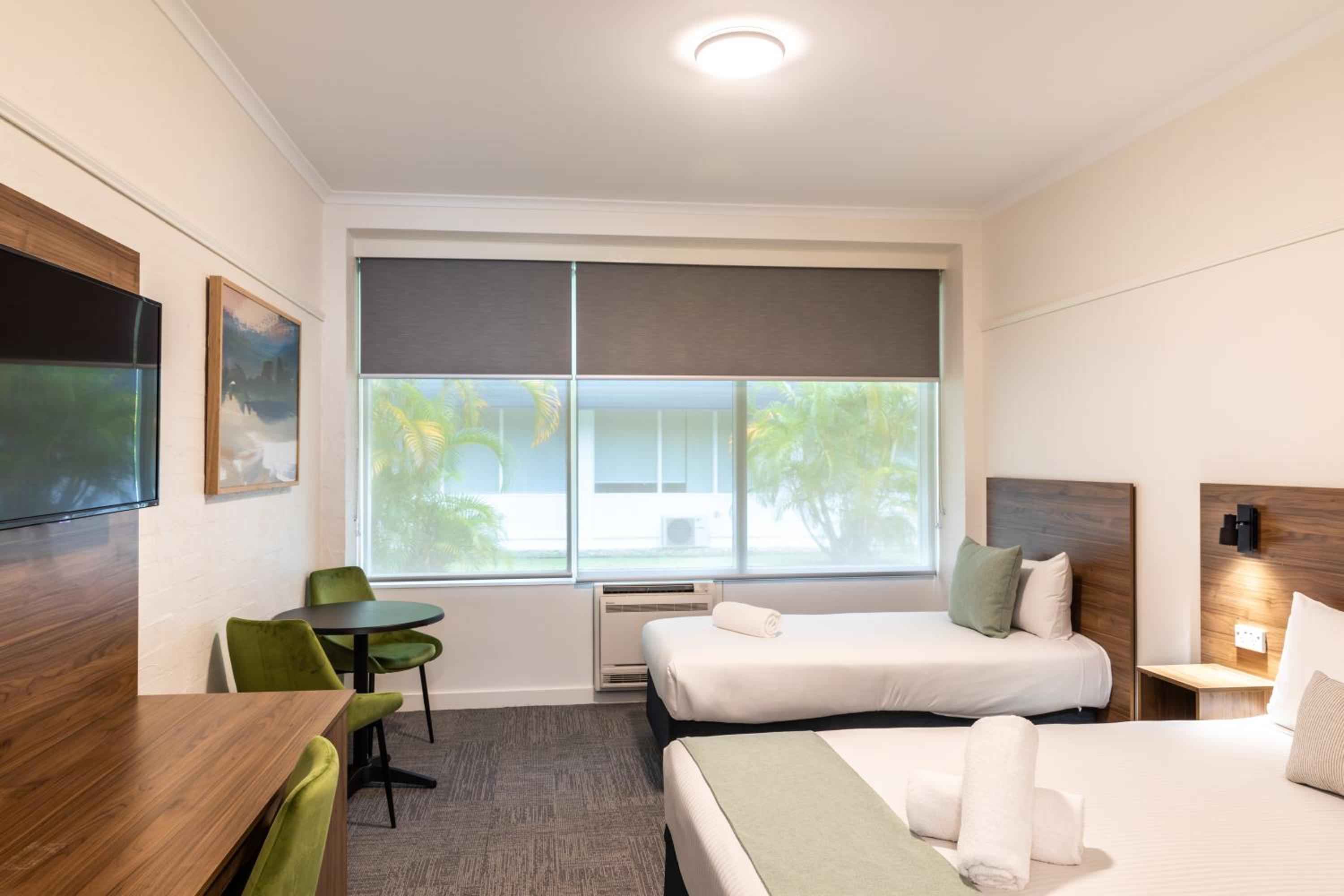 Deluxe Queen Room