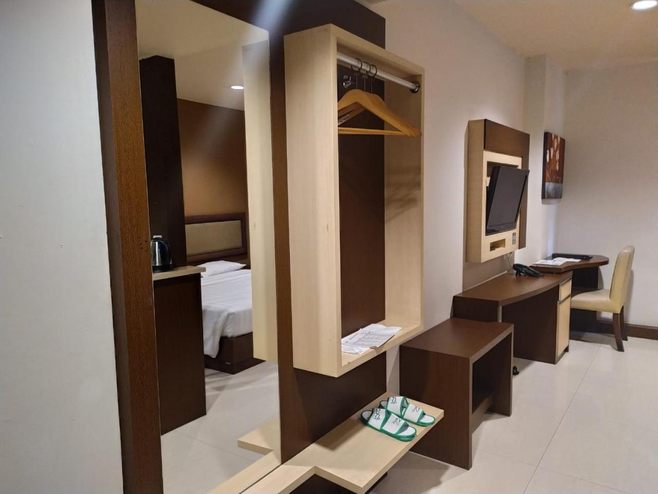 Standard Double or Twin Room photo 2