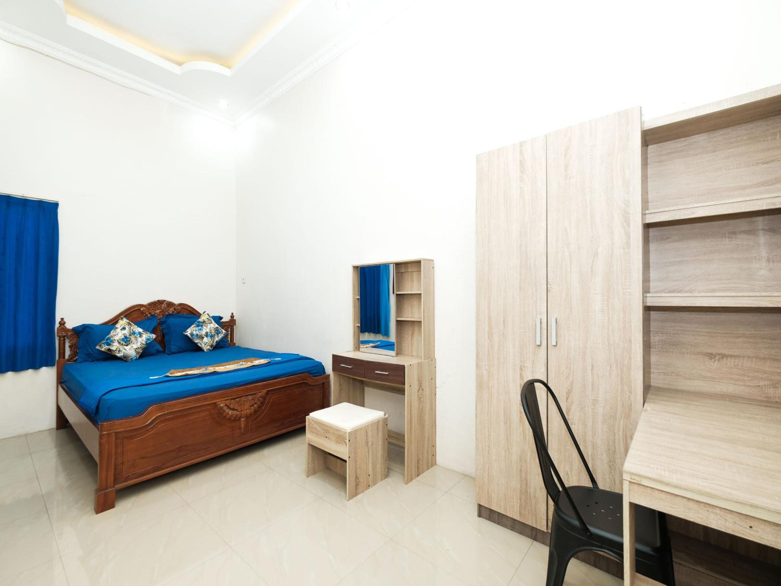 Double Room with Private Bathroom - Photo 6