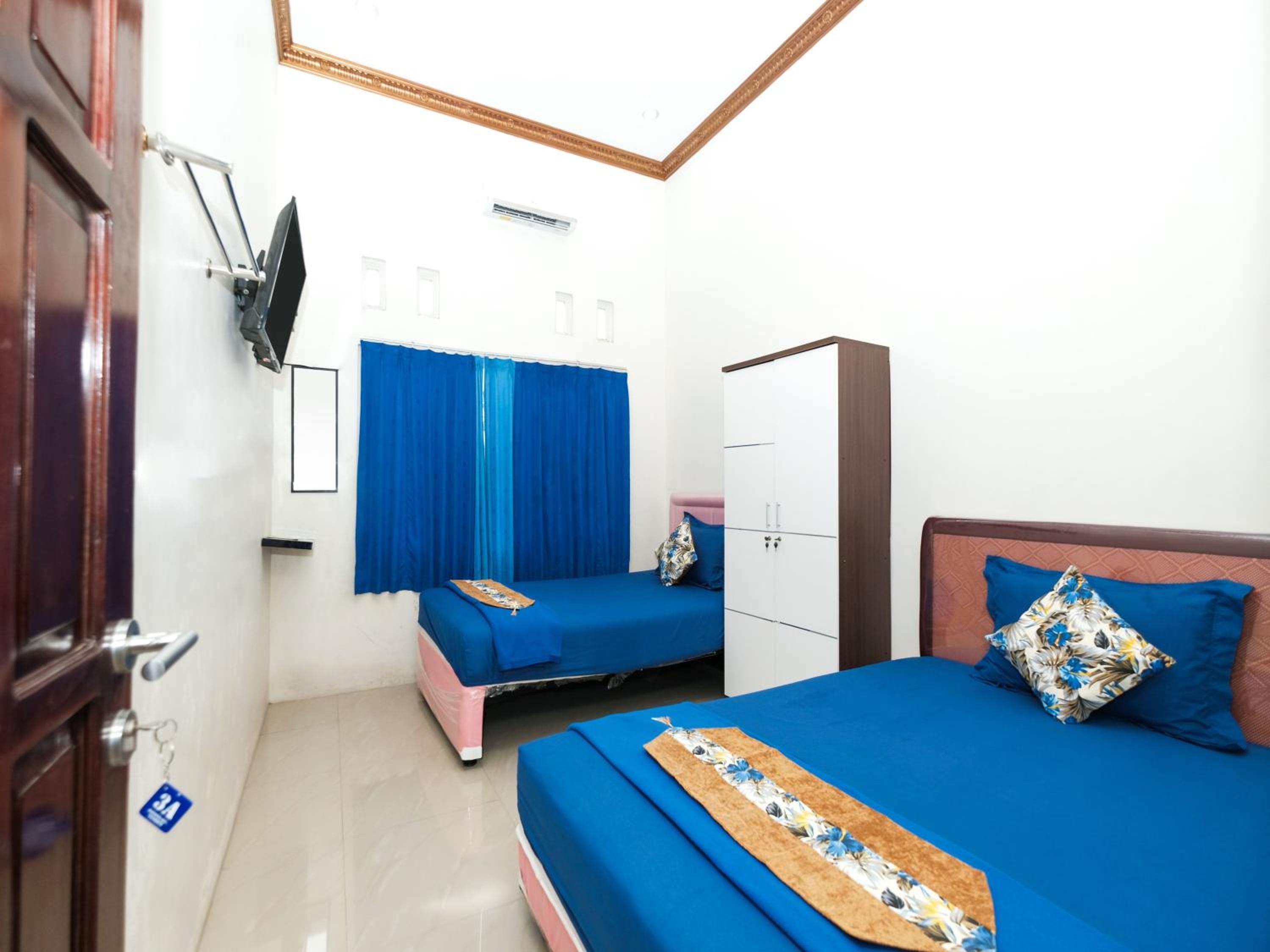 Budget Twin Room - Photo 4