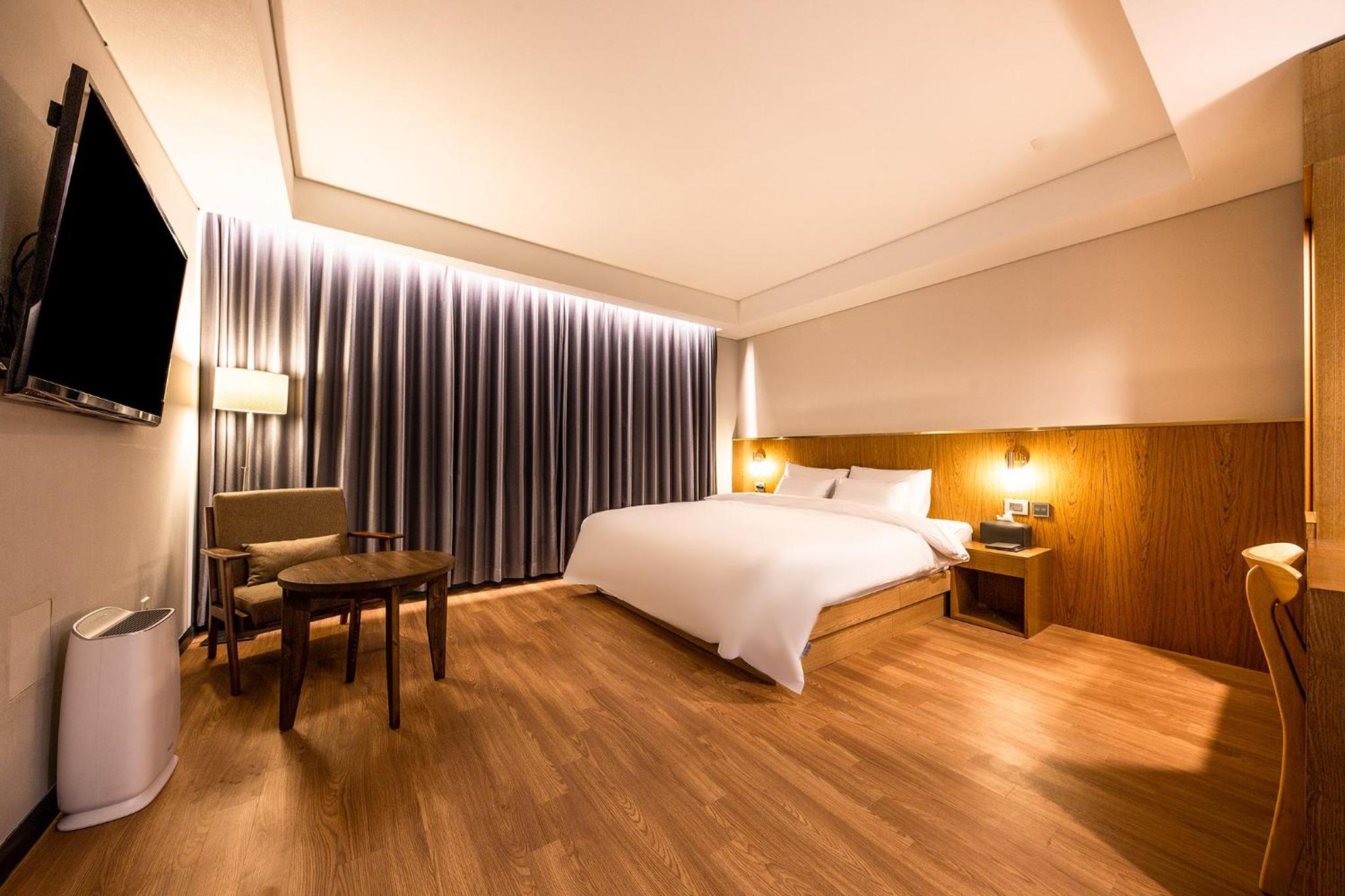 Double Room - Photo 2