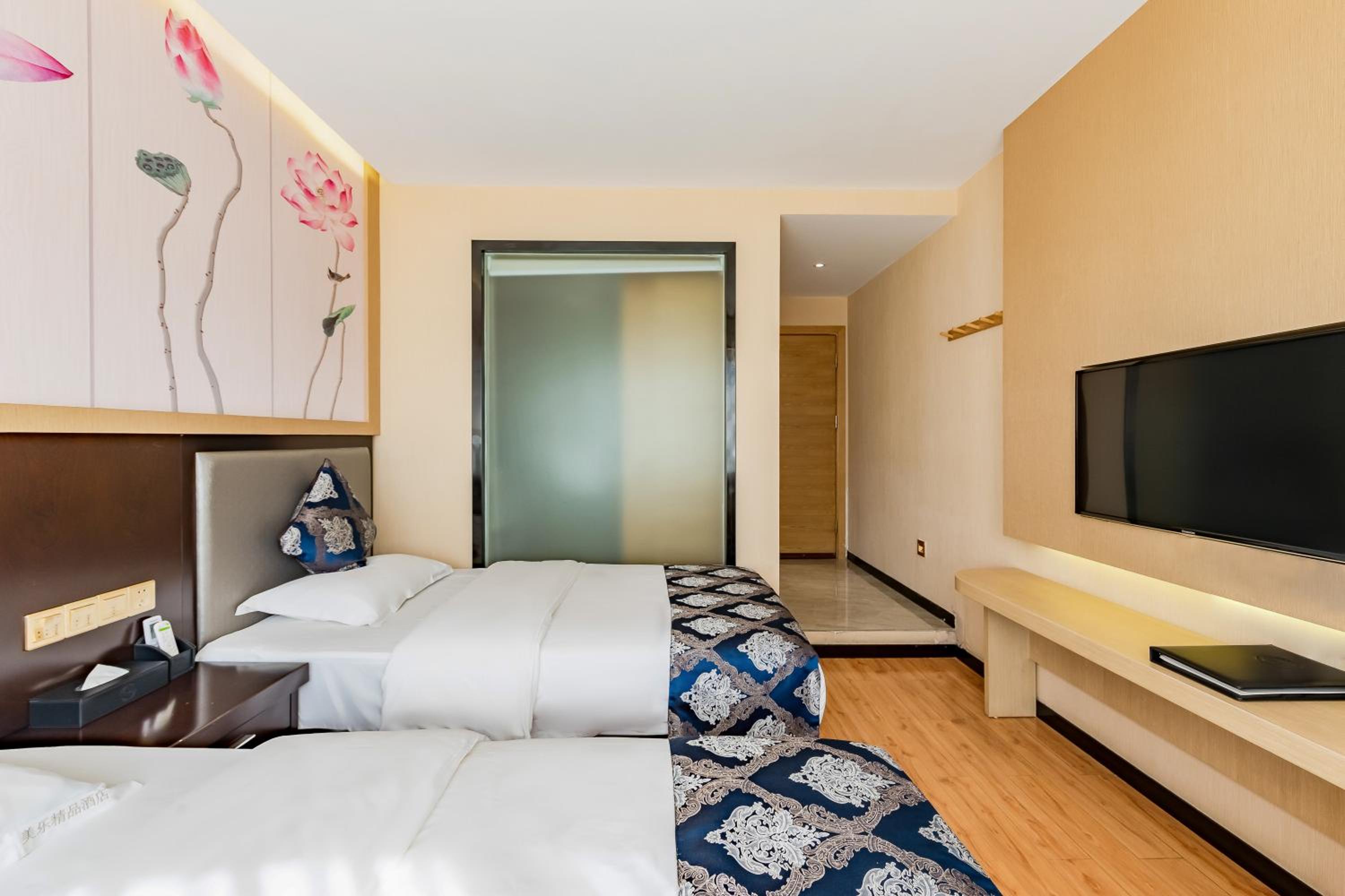 Standard Twin Room photo 2