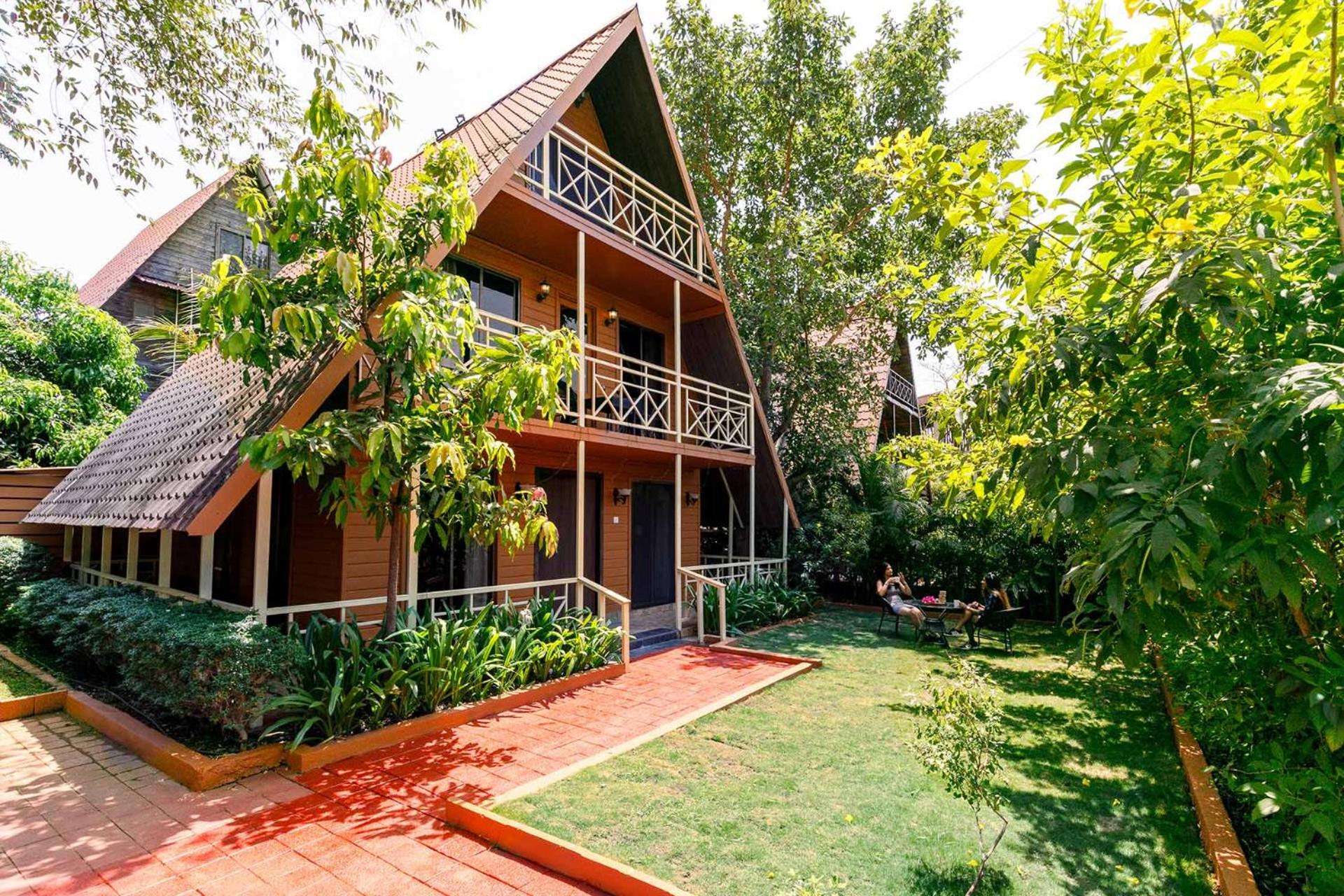 Three-Bedroom Villa - Photo 32
