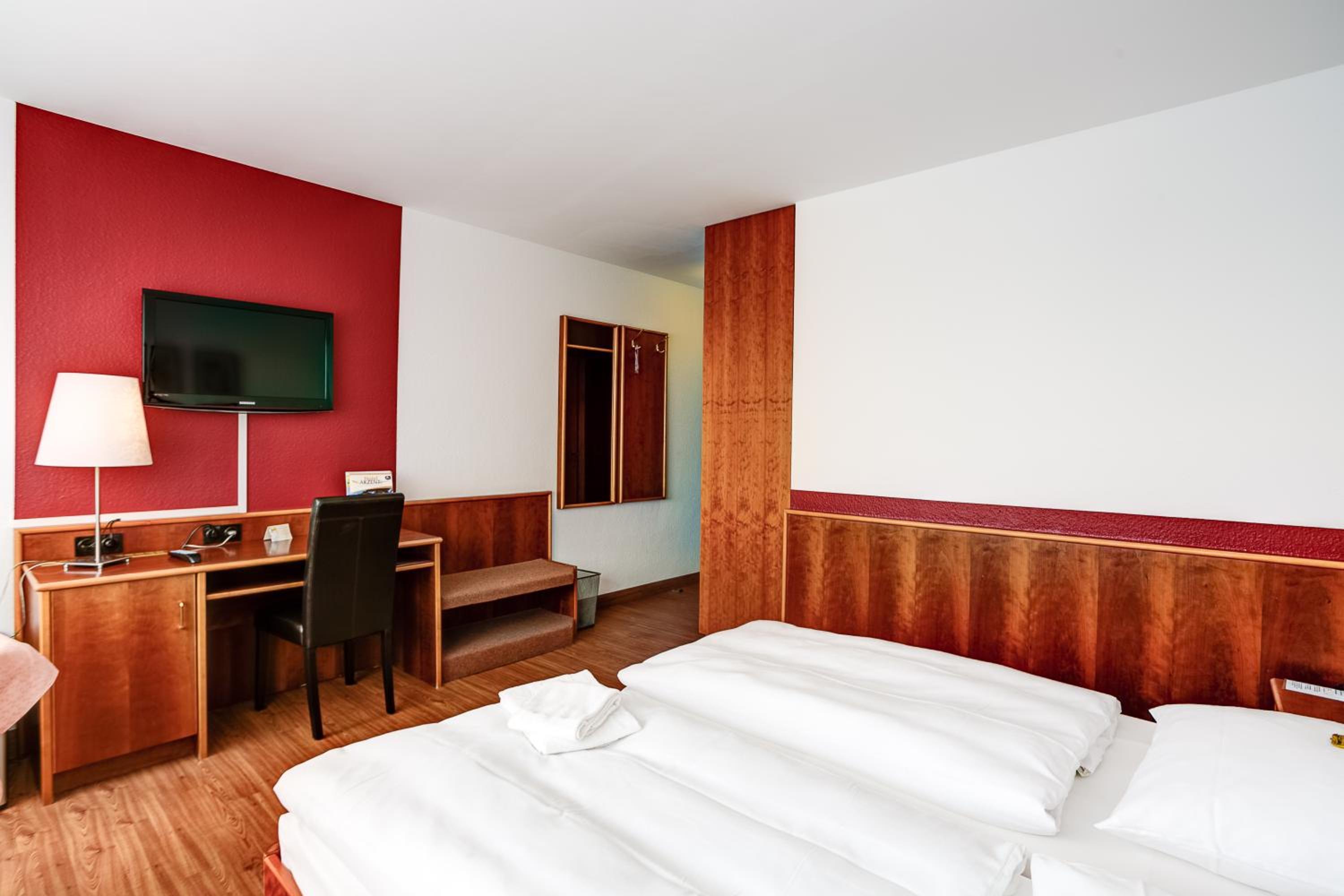 Double Room - Photo 3