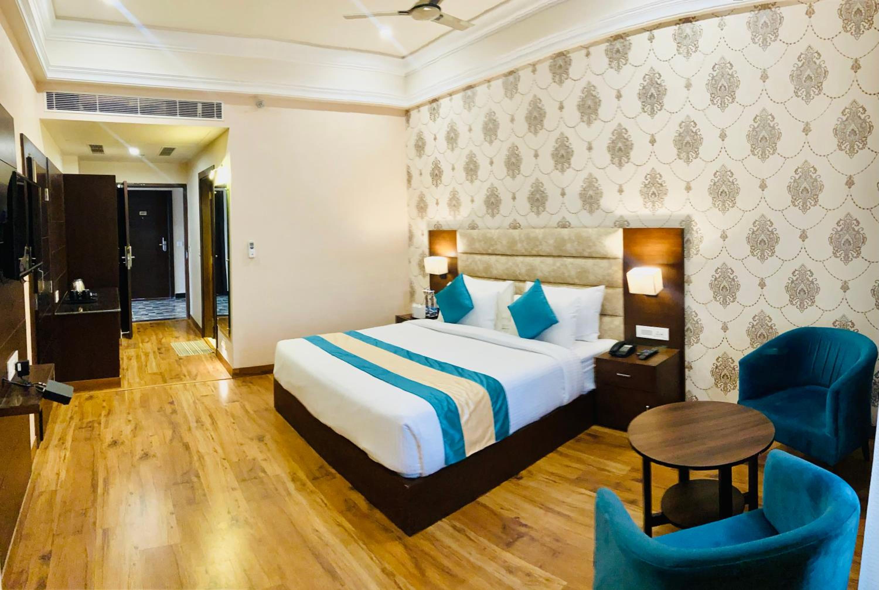 Premier Room - Photo 4
