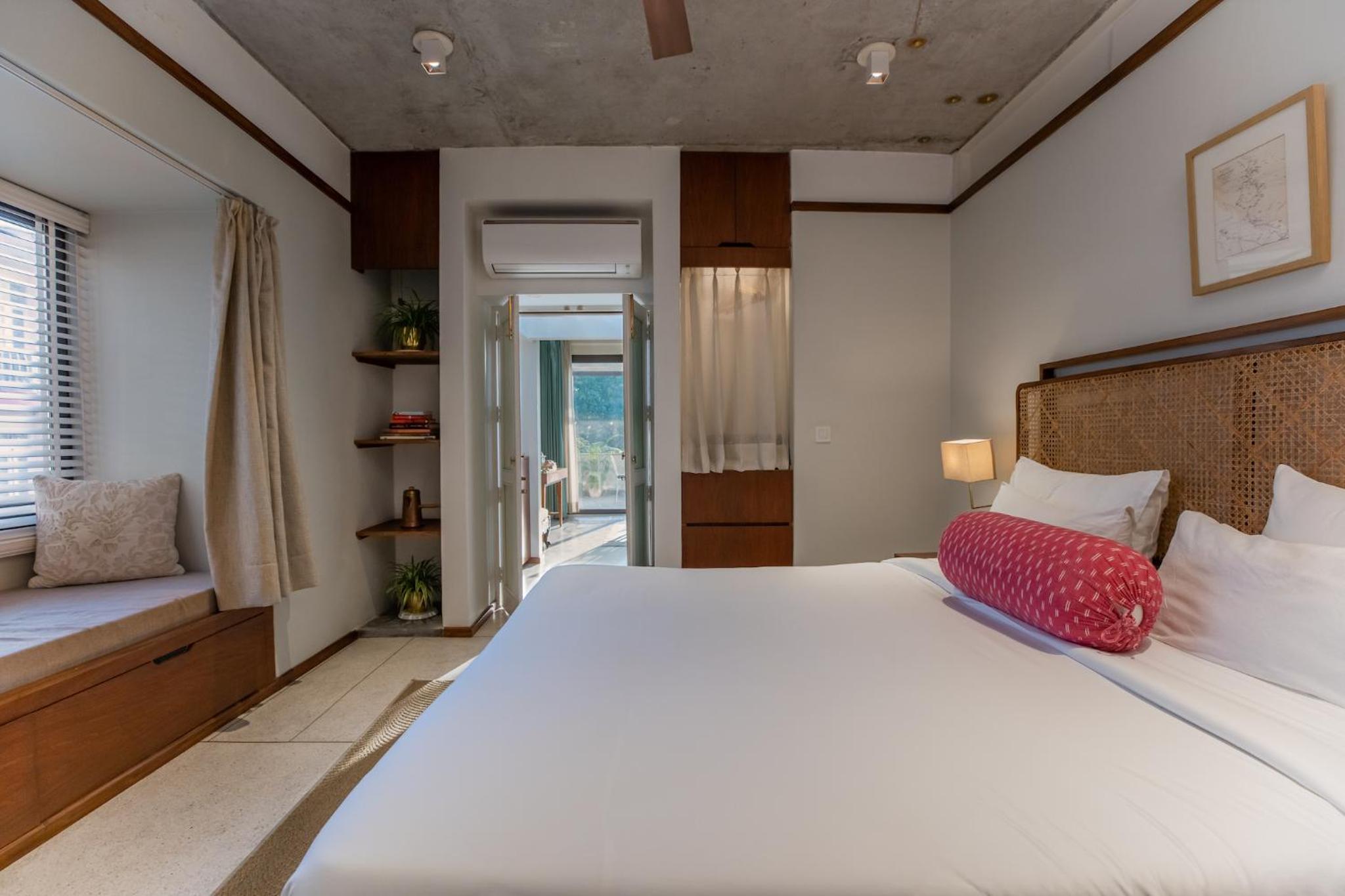 Suite with River View - Photo 7