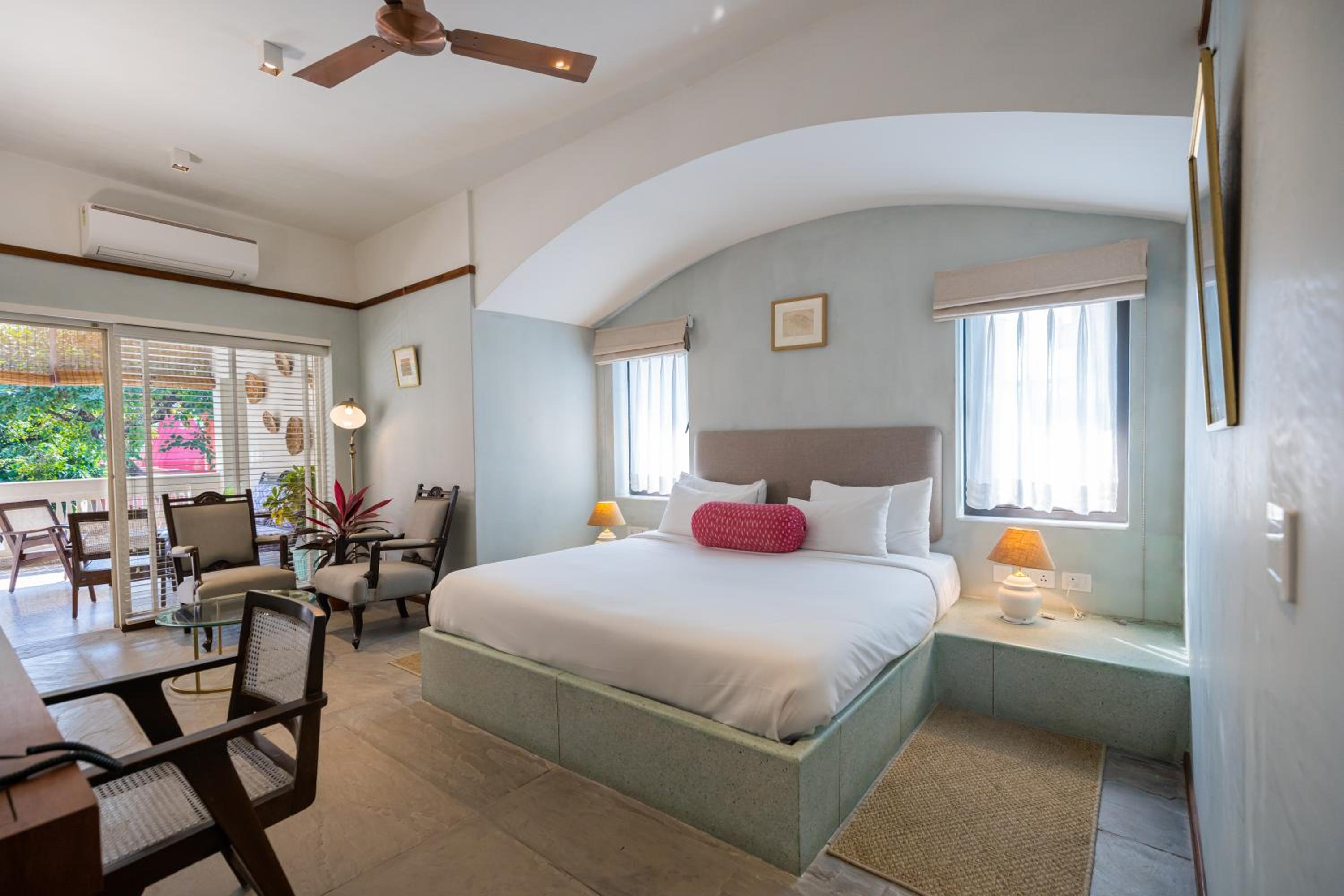 Deluxe Double or Twin Room with River View - Photo 11