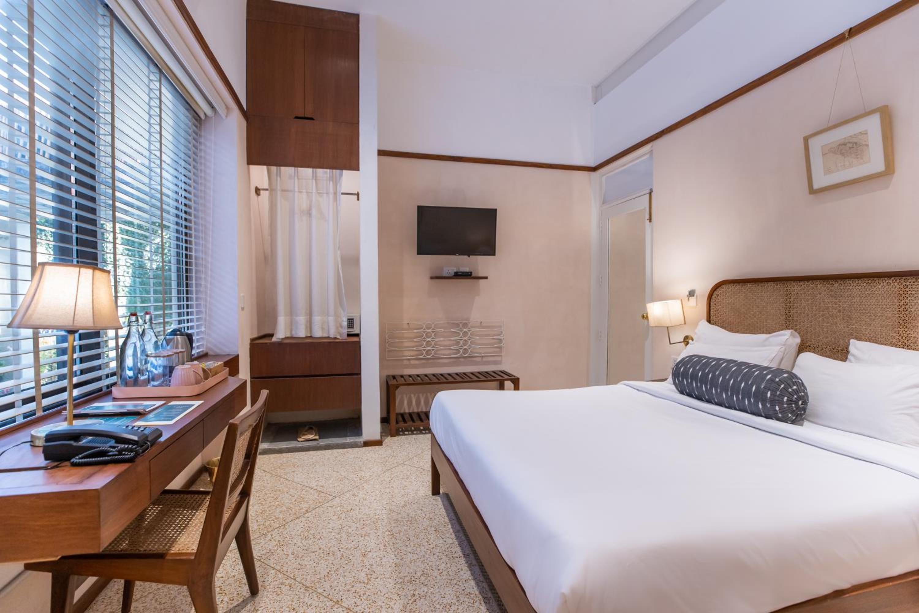 Small Double Room - Photo 4