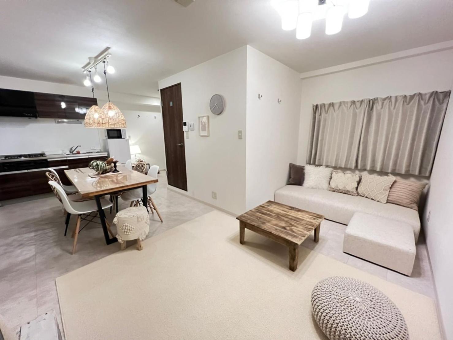 One-Bedroom Apartment 205