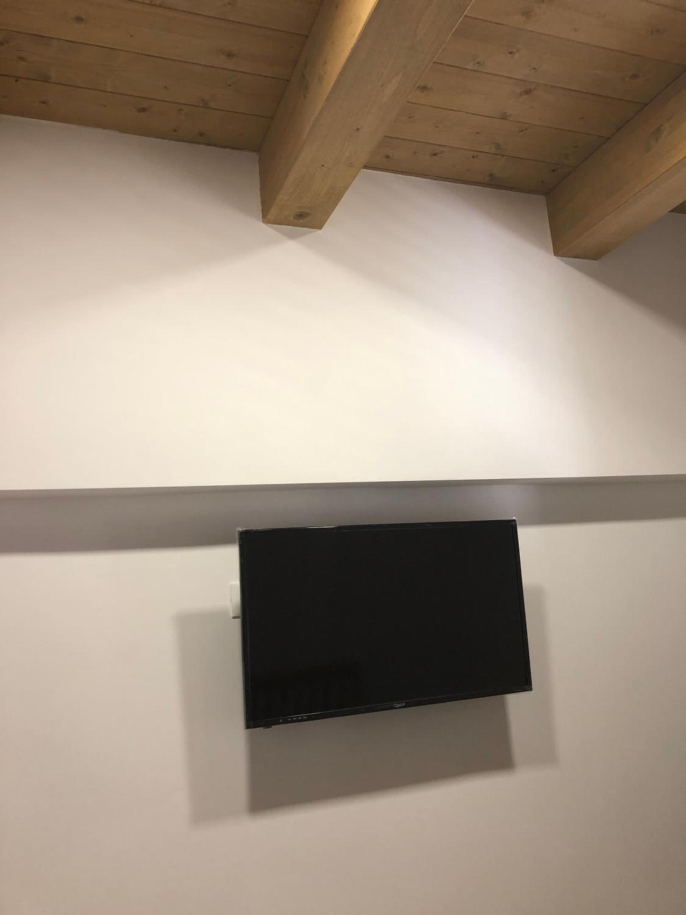Apartment with Terrace - Photo 14