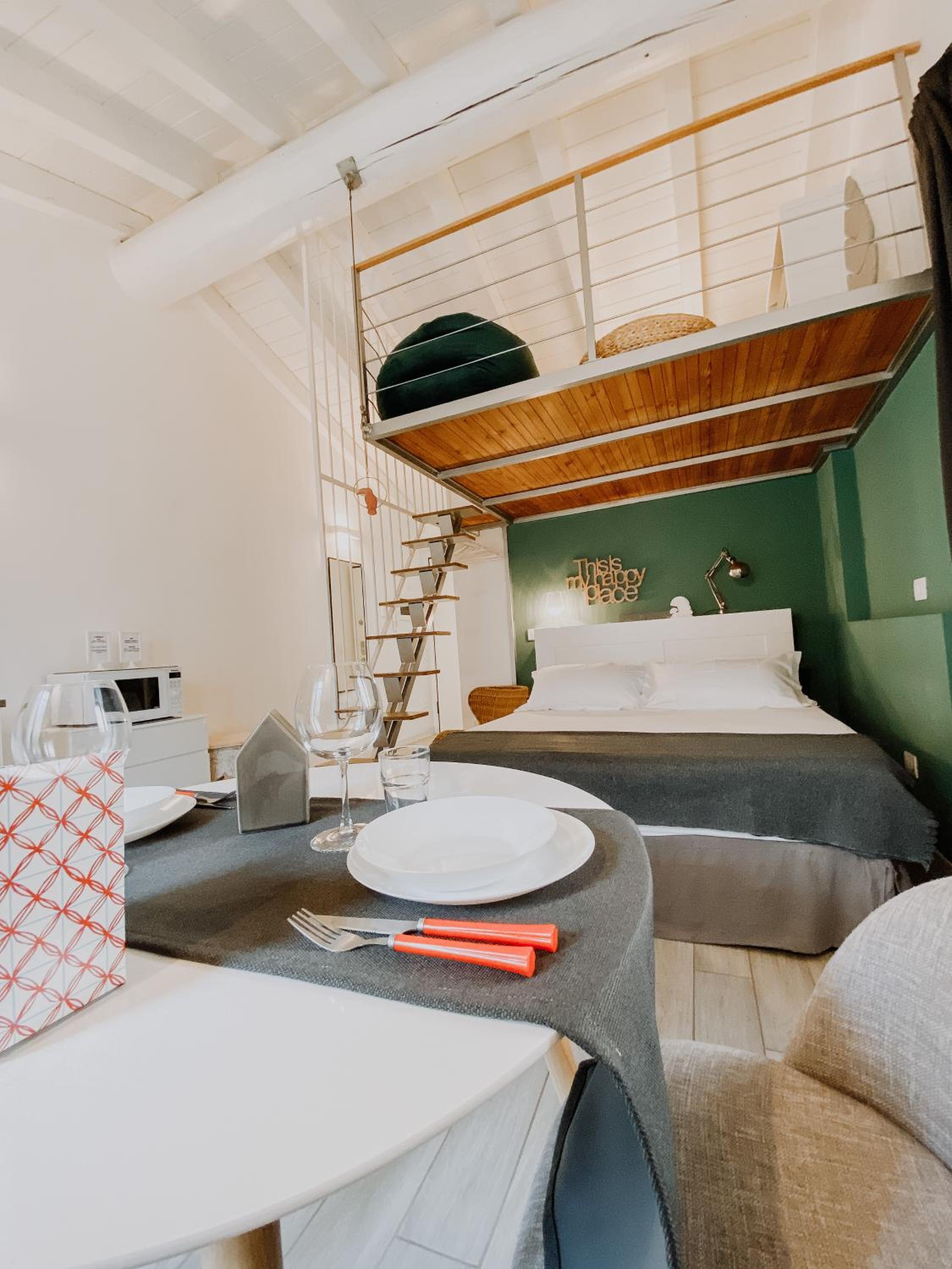 One-Bedroom Apartment - Photo 11