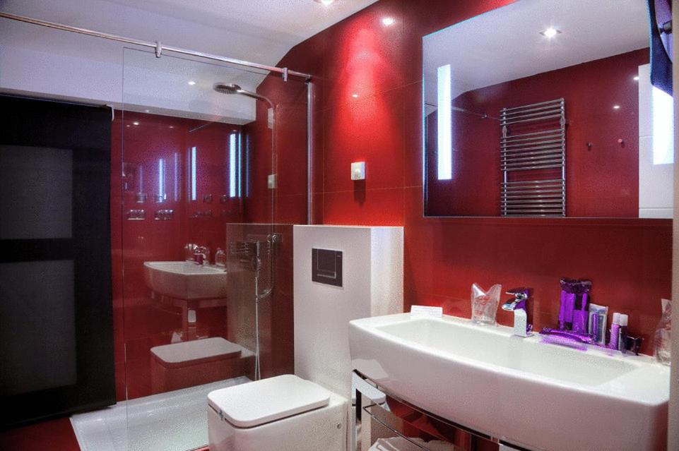Double or Twin Room - Photo 5