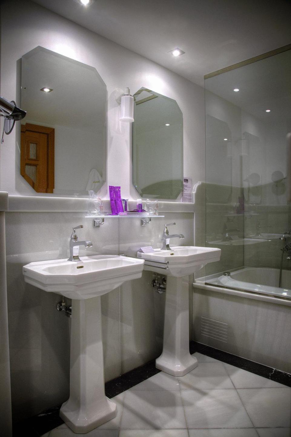 Superior Double Room - Photo 8