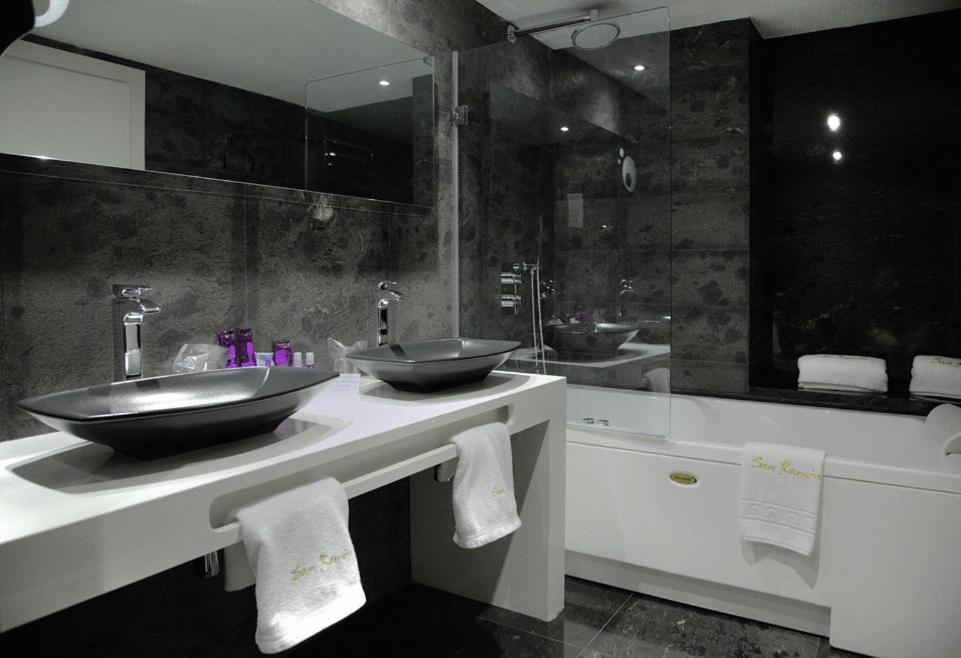 Superior Double Room - Photo 5