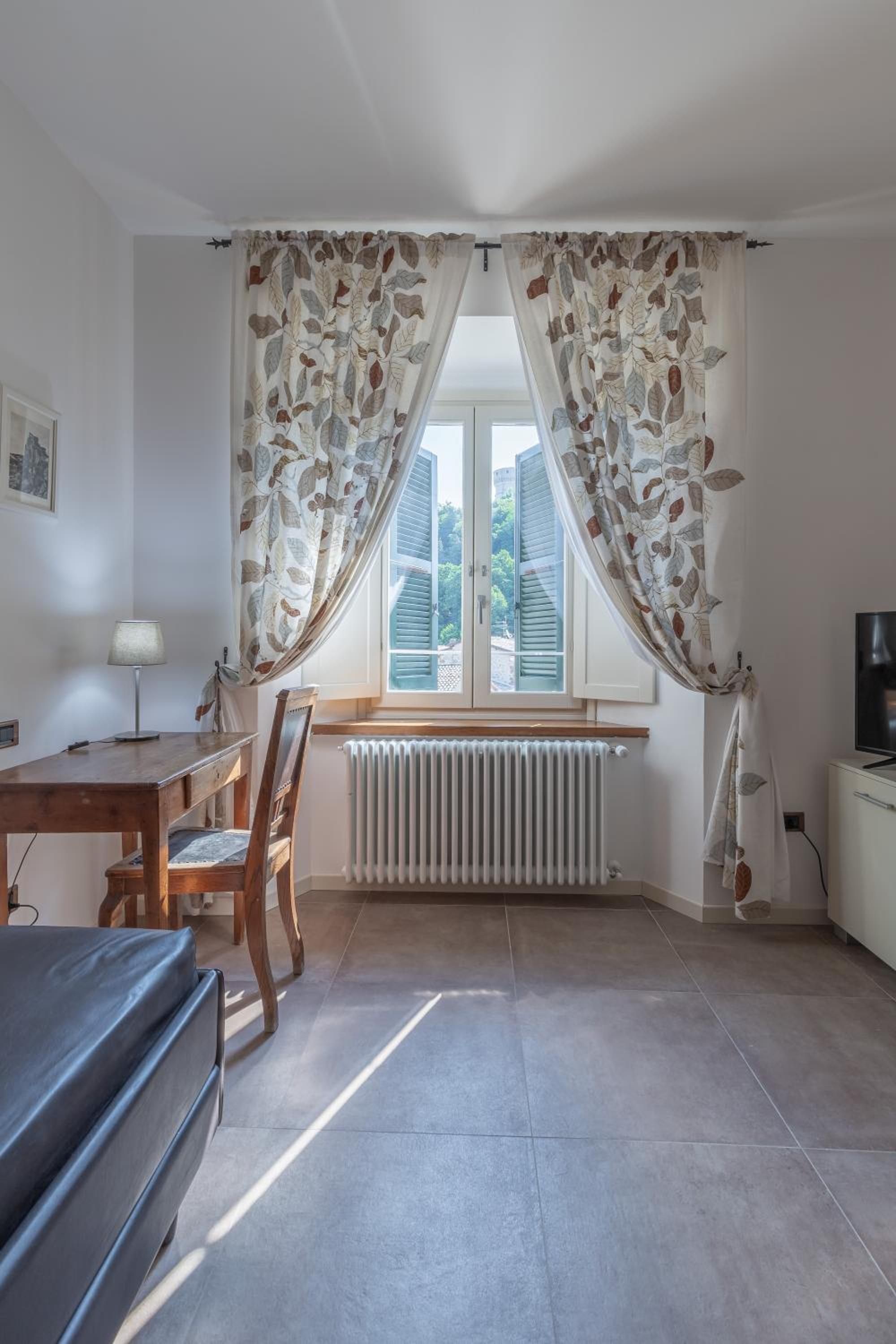 Suite - Photo 12