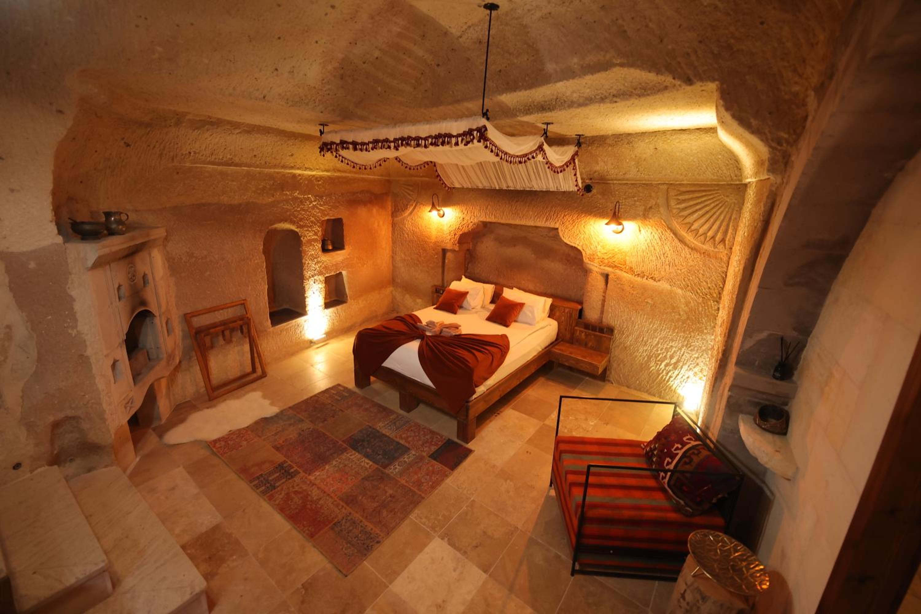 Suite - Photo 8