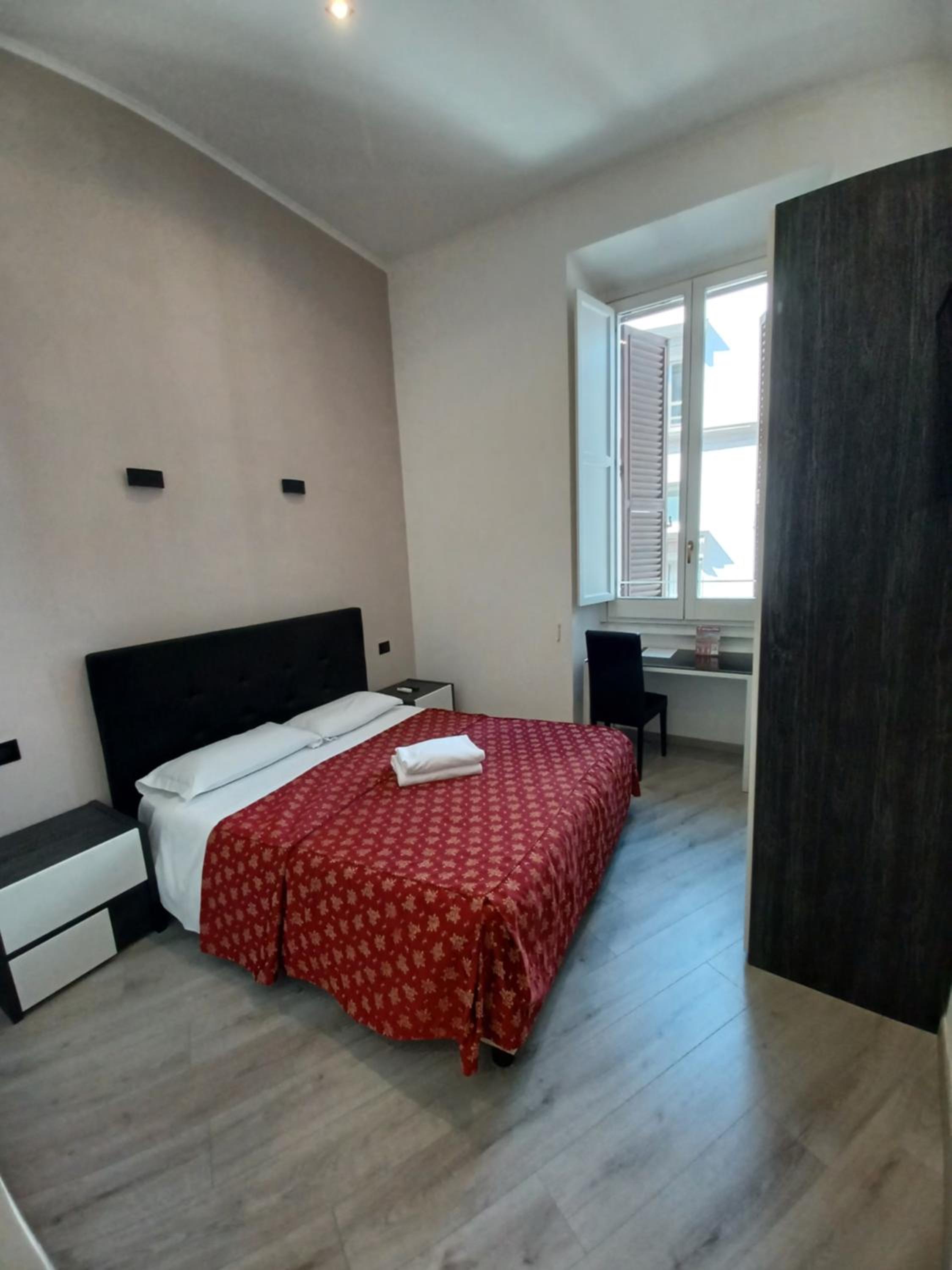 Double or Twin Room photo 3
