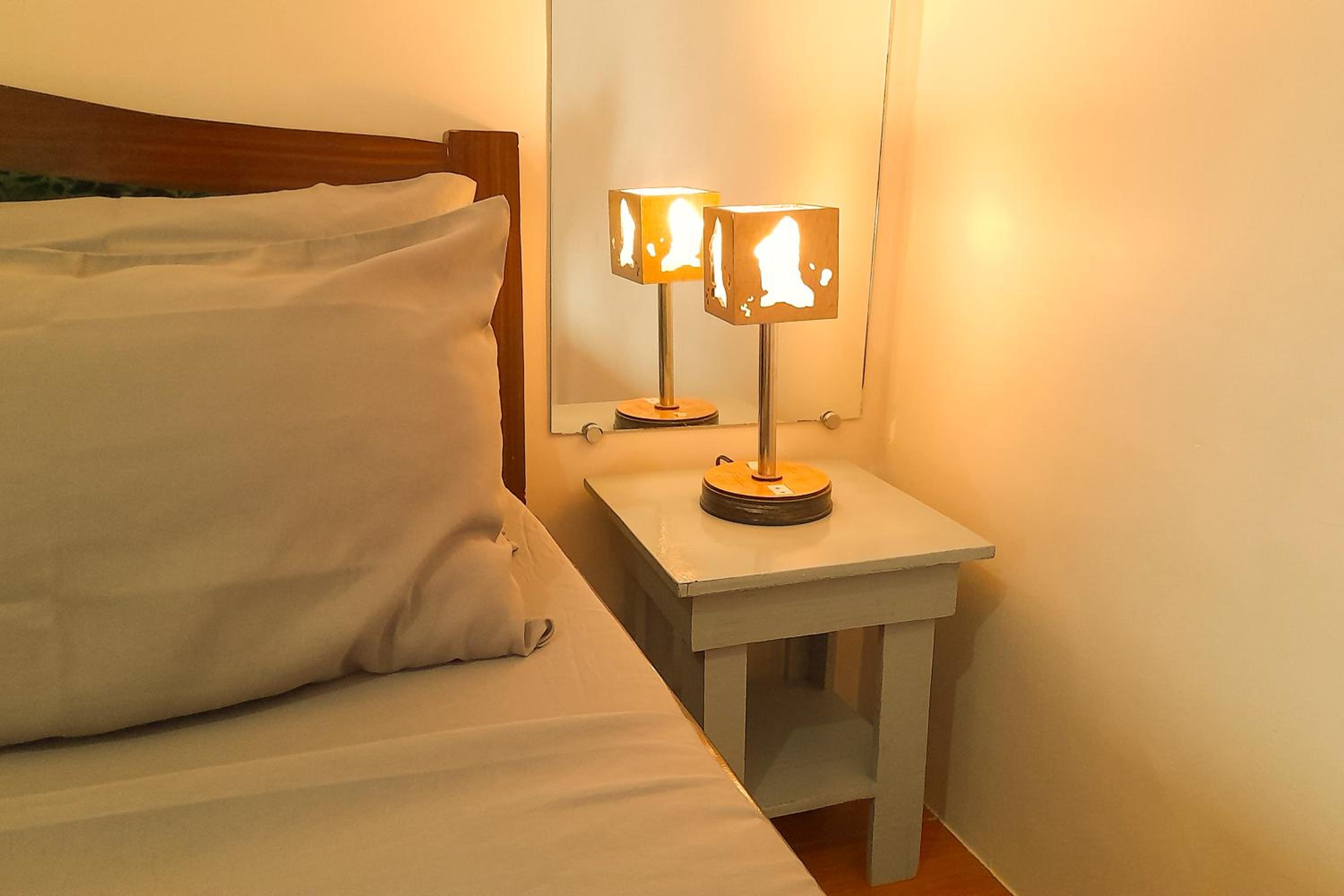 Double Room with Balcony - Photo 4