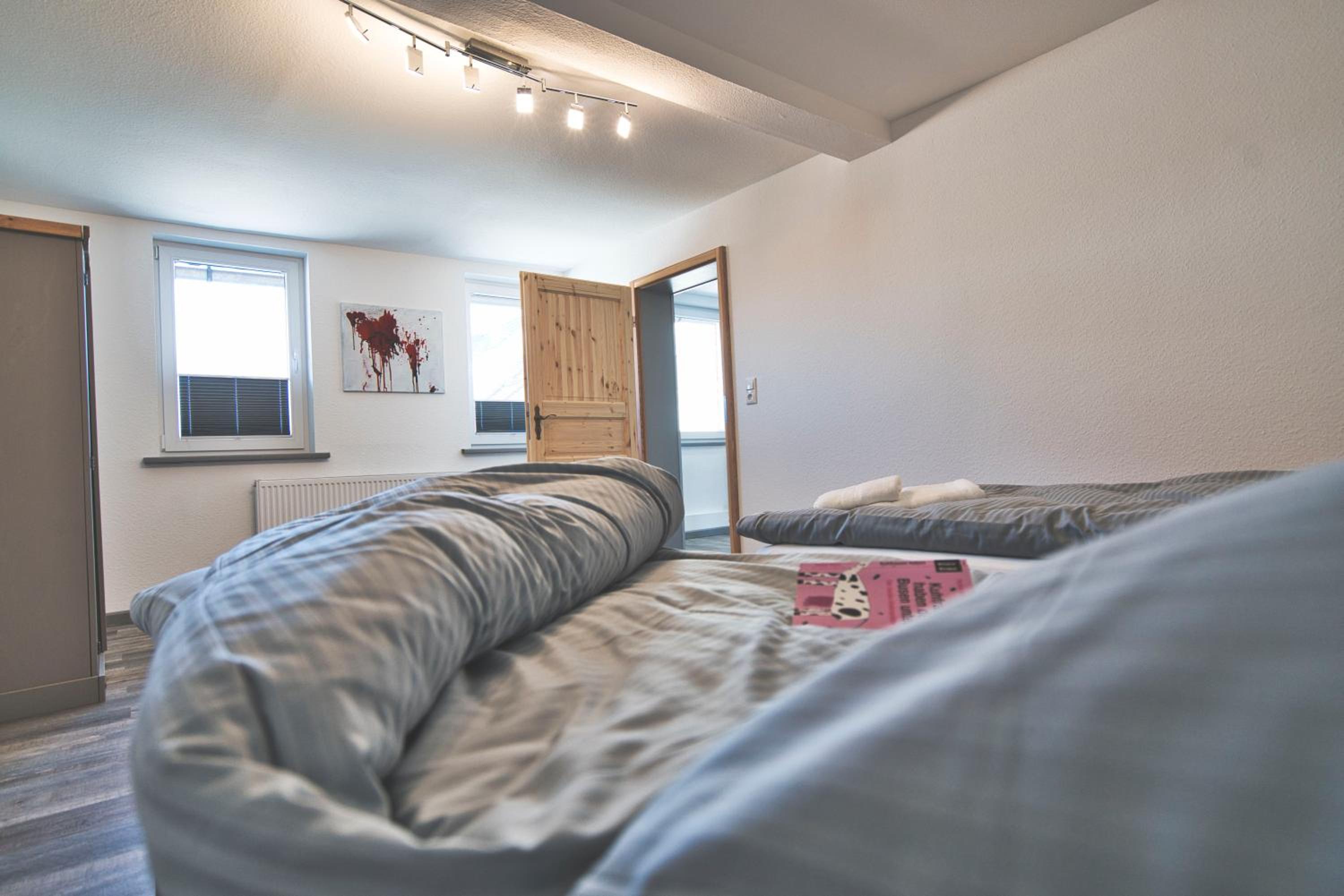 Three-Bedroom House thumbnail 5