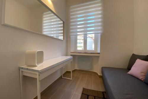 Apartment with Garden View